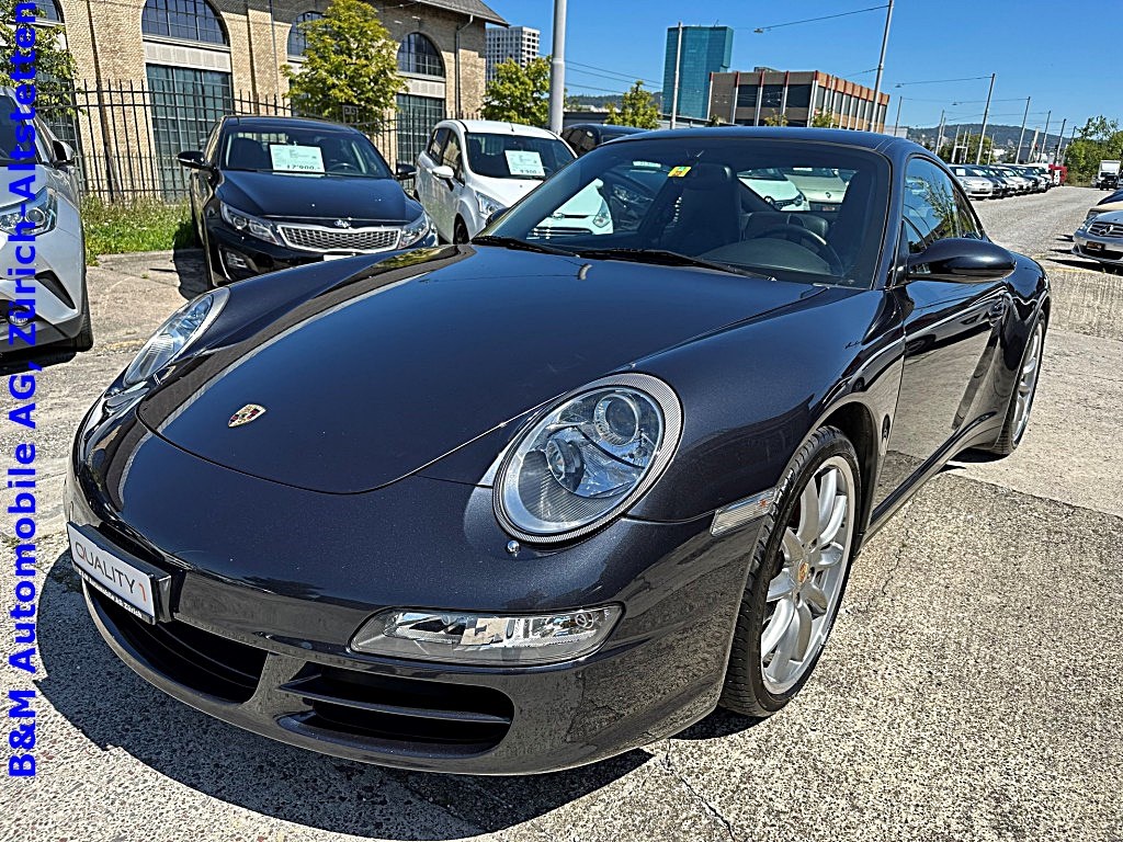 PORSCHE 911 Carrera 4S