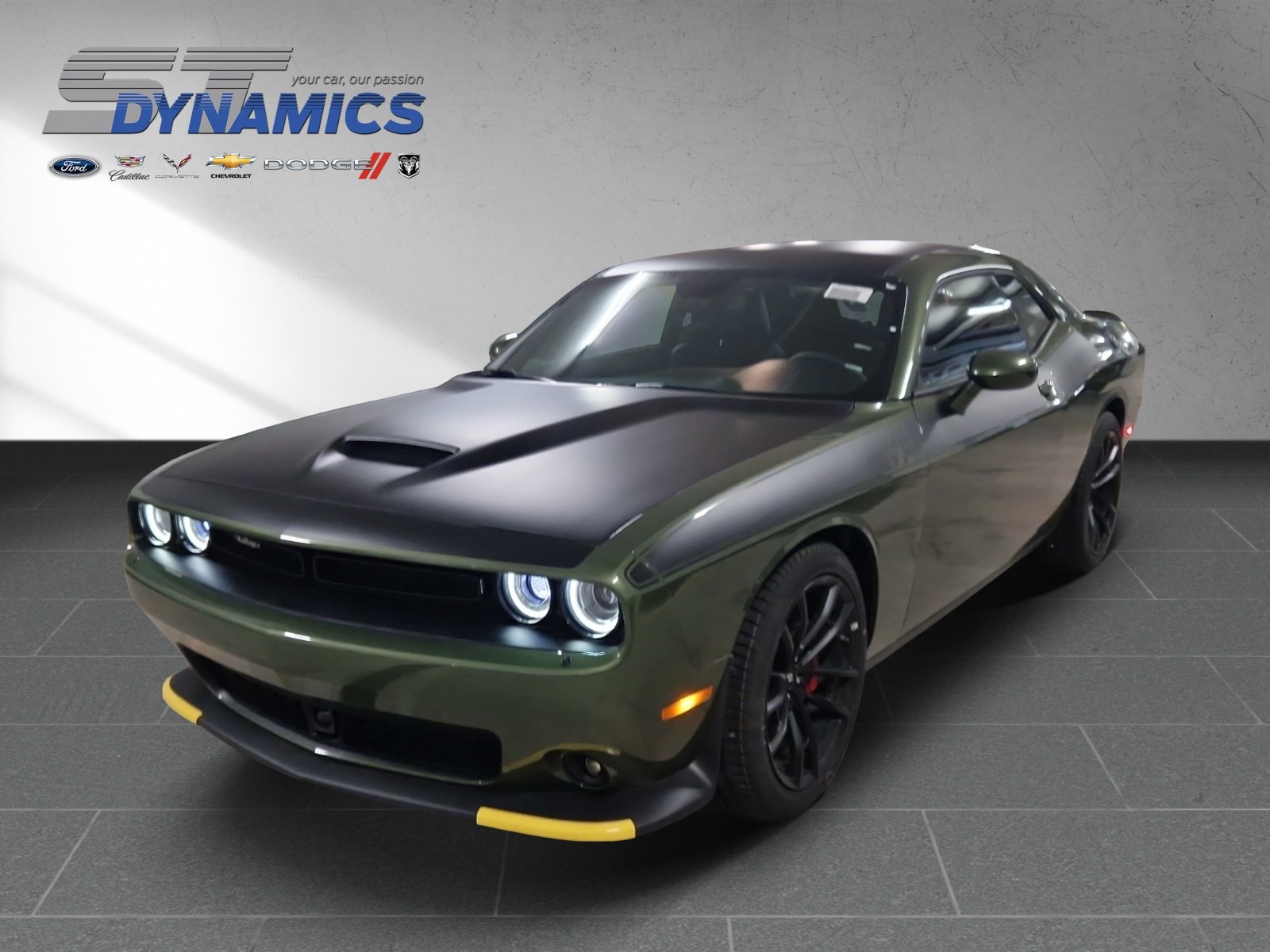 DODGE Challenger 5.7 V8 HEMI VVT R/T