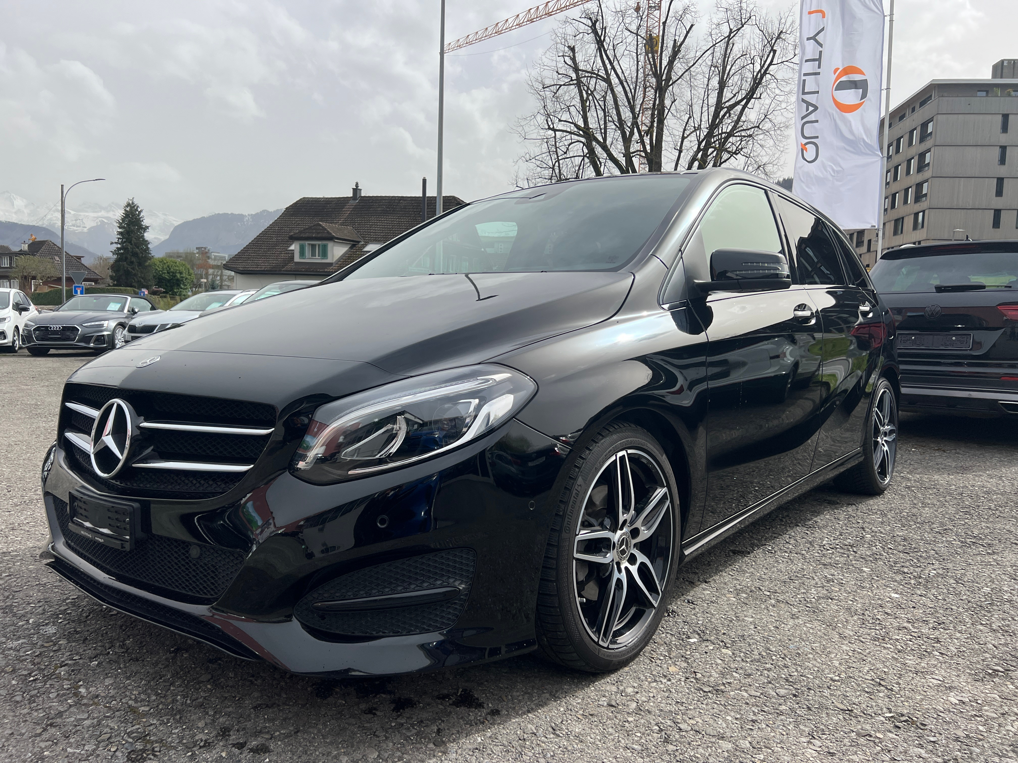 MERCEDES-BENZ B 200 Night Star 7G-DCT