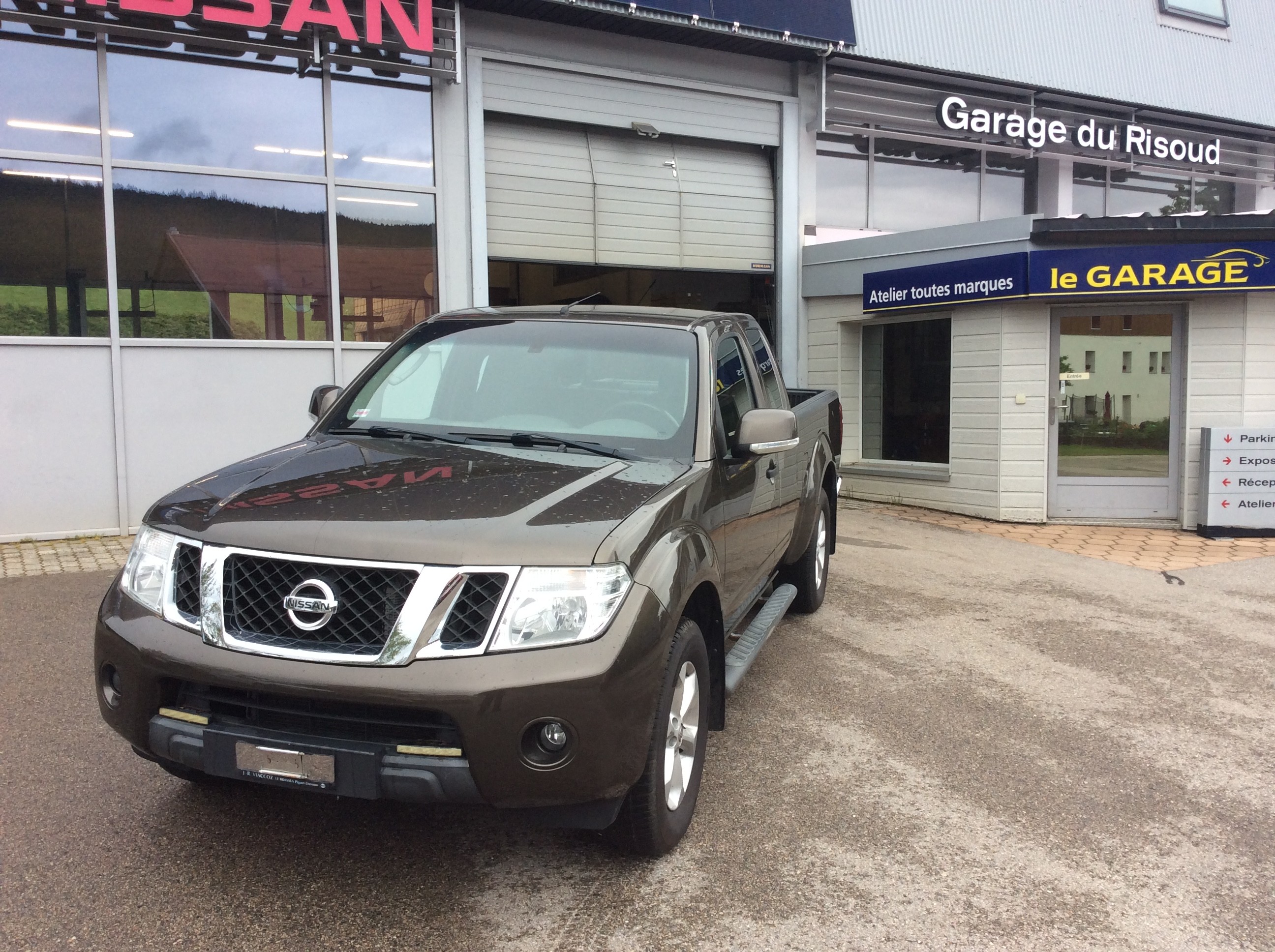 NISSAN Navara King Cab SE 2.5 dCi 4WD