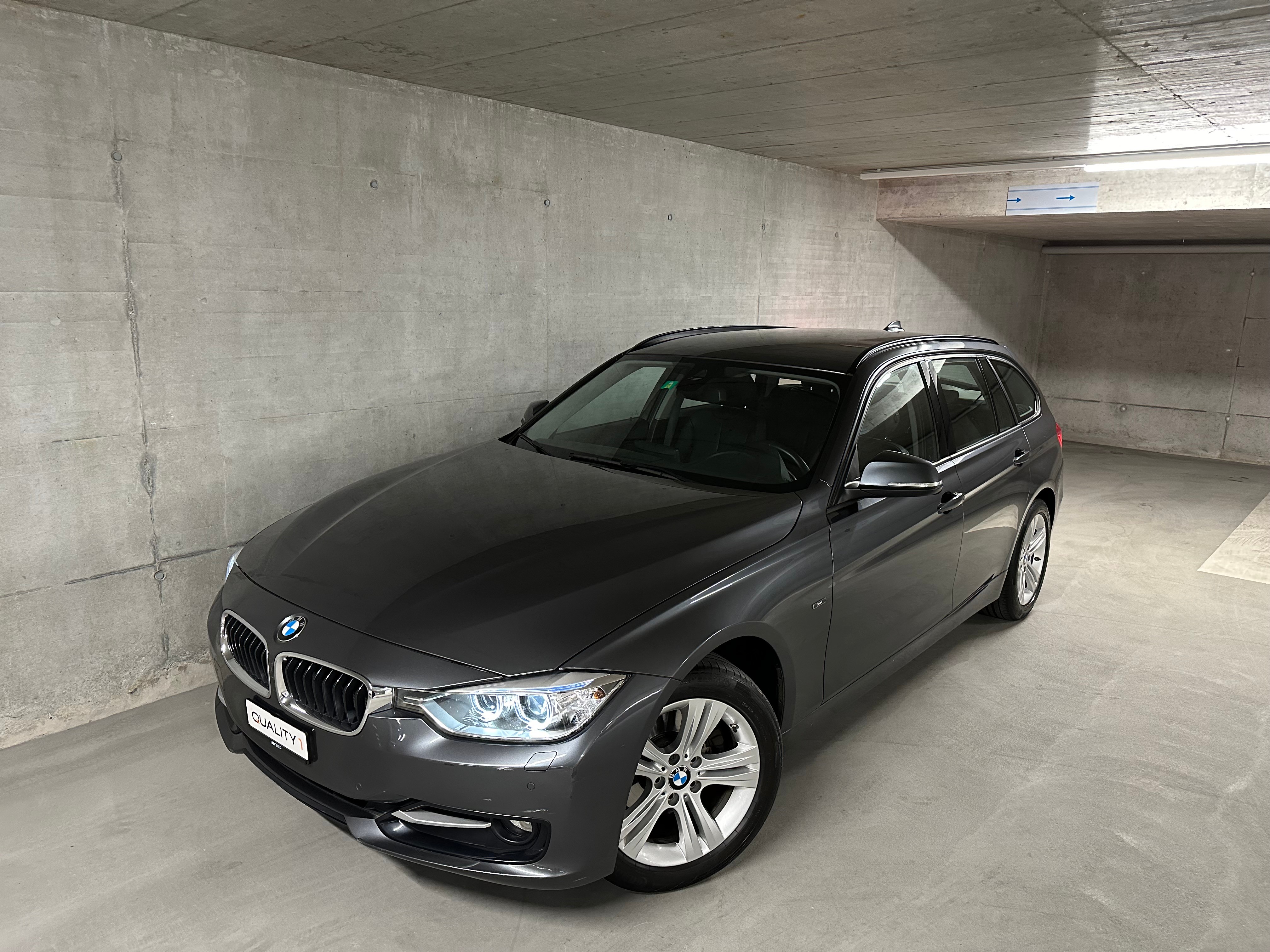 BMW 320d xDrive Touring Sport Line Steptronic