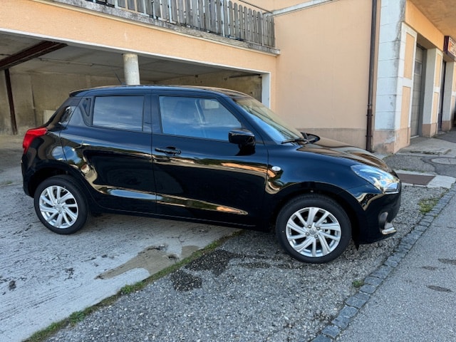 SUZUKI Swift 1.2 Compact + 4x4 Hybrid