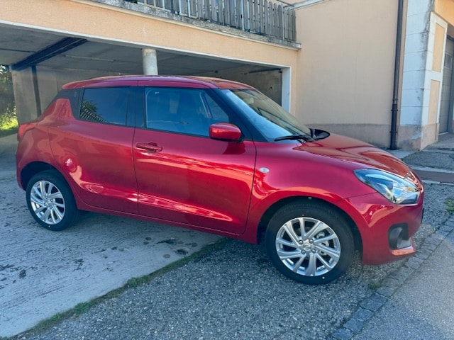 SUZUKI Swift 1.2 Compact + 4x4 Hybrid