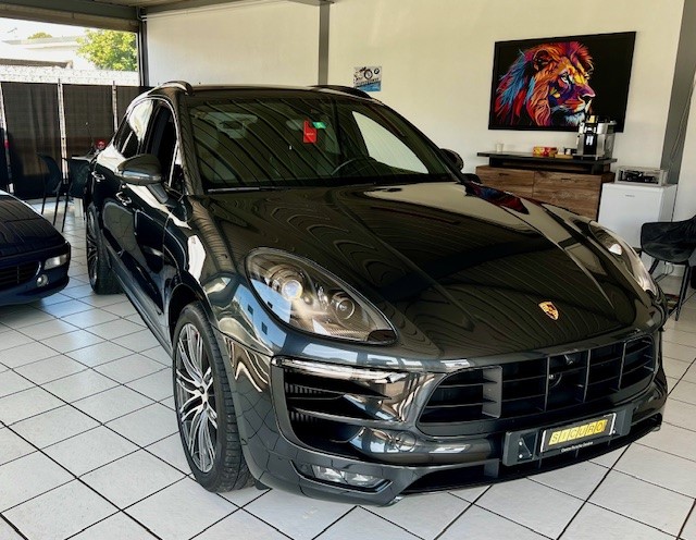 PORSCHE Macan GTS PDK