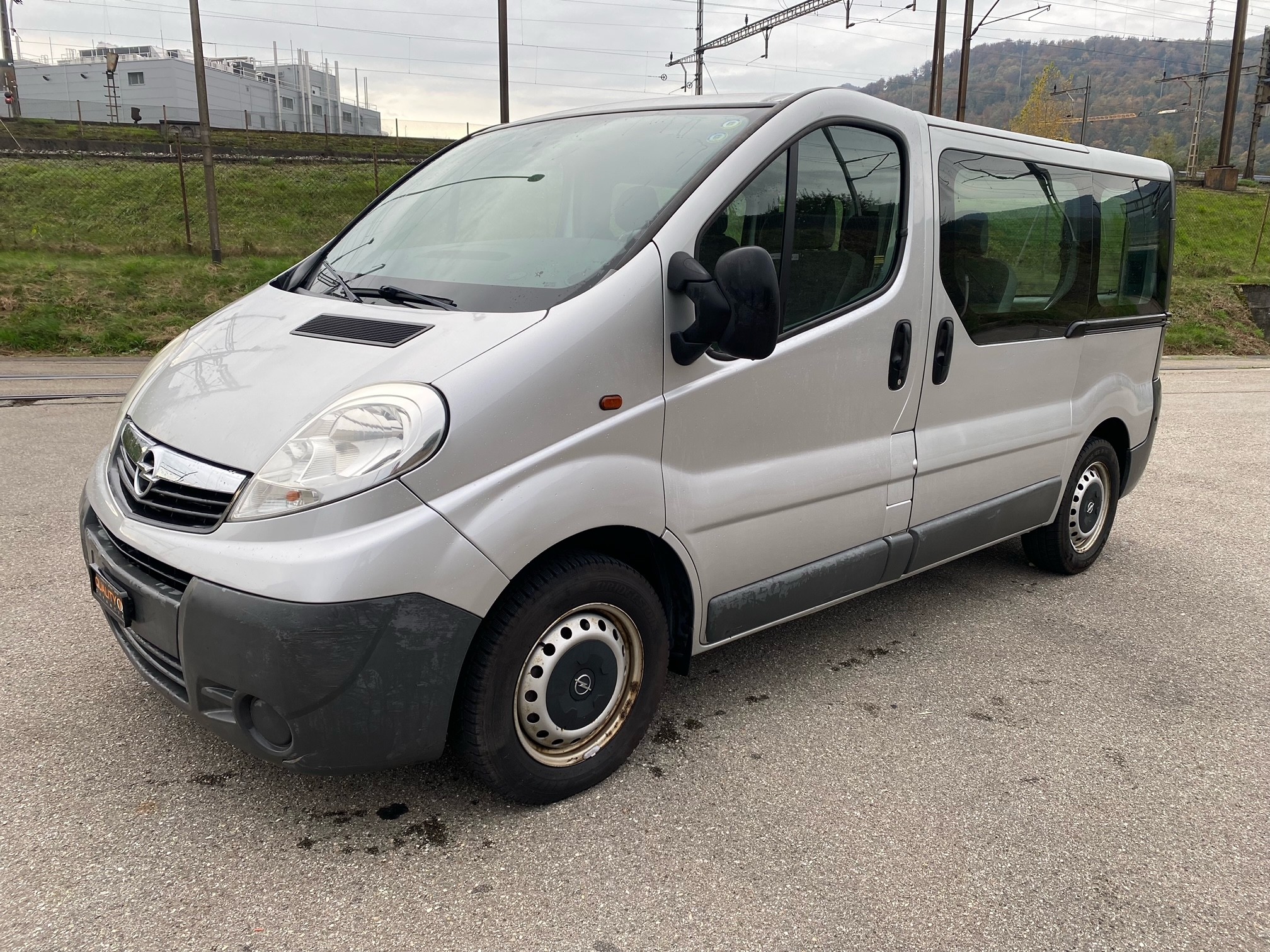 OPEL Vivaro Tour 2.0 CDTI A 2.7t L1H1