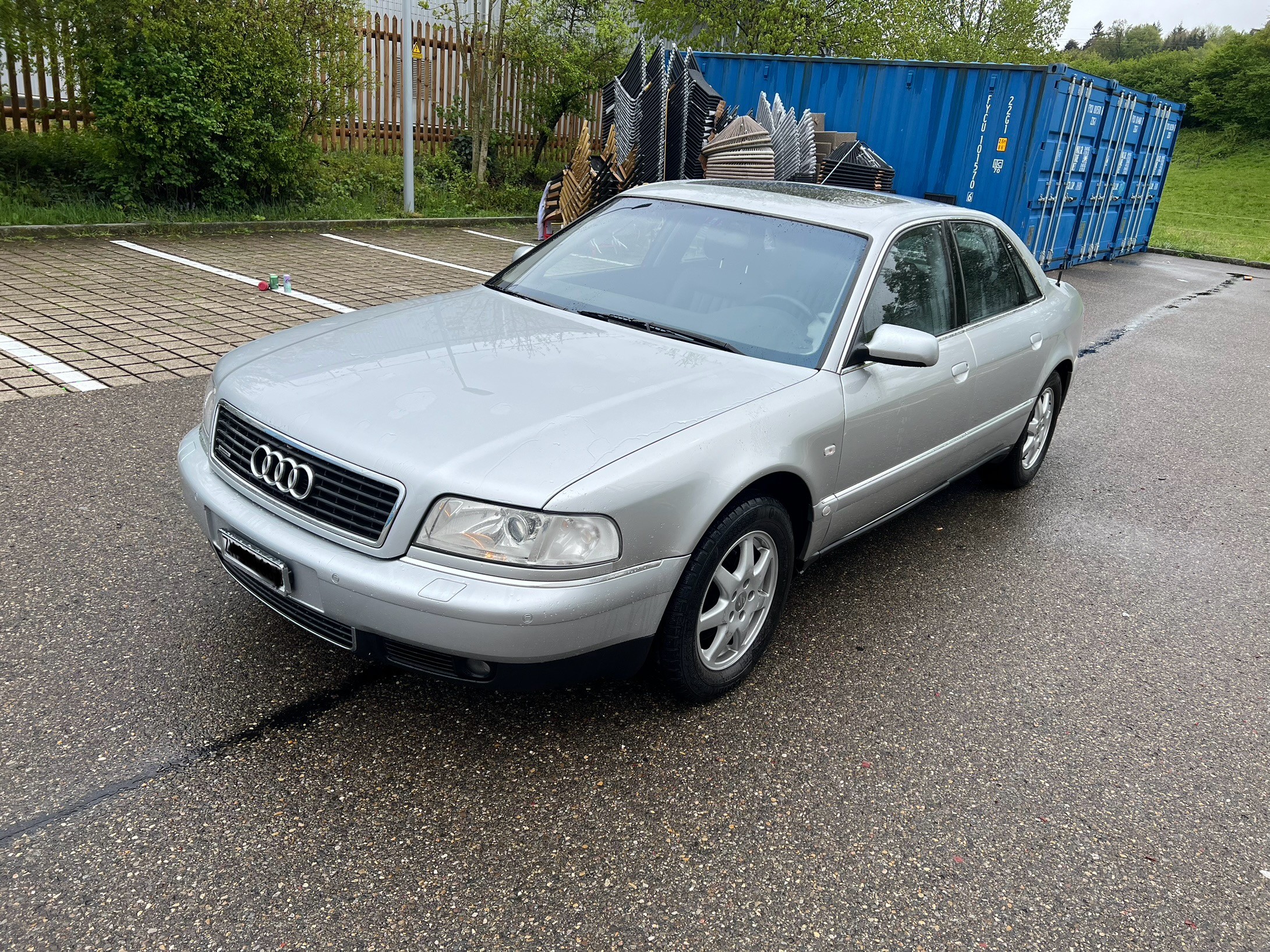 AUDI A8 4.2 quattro tiptronic