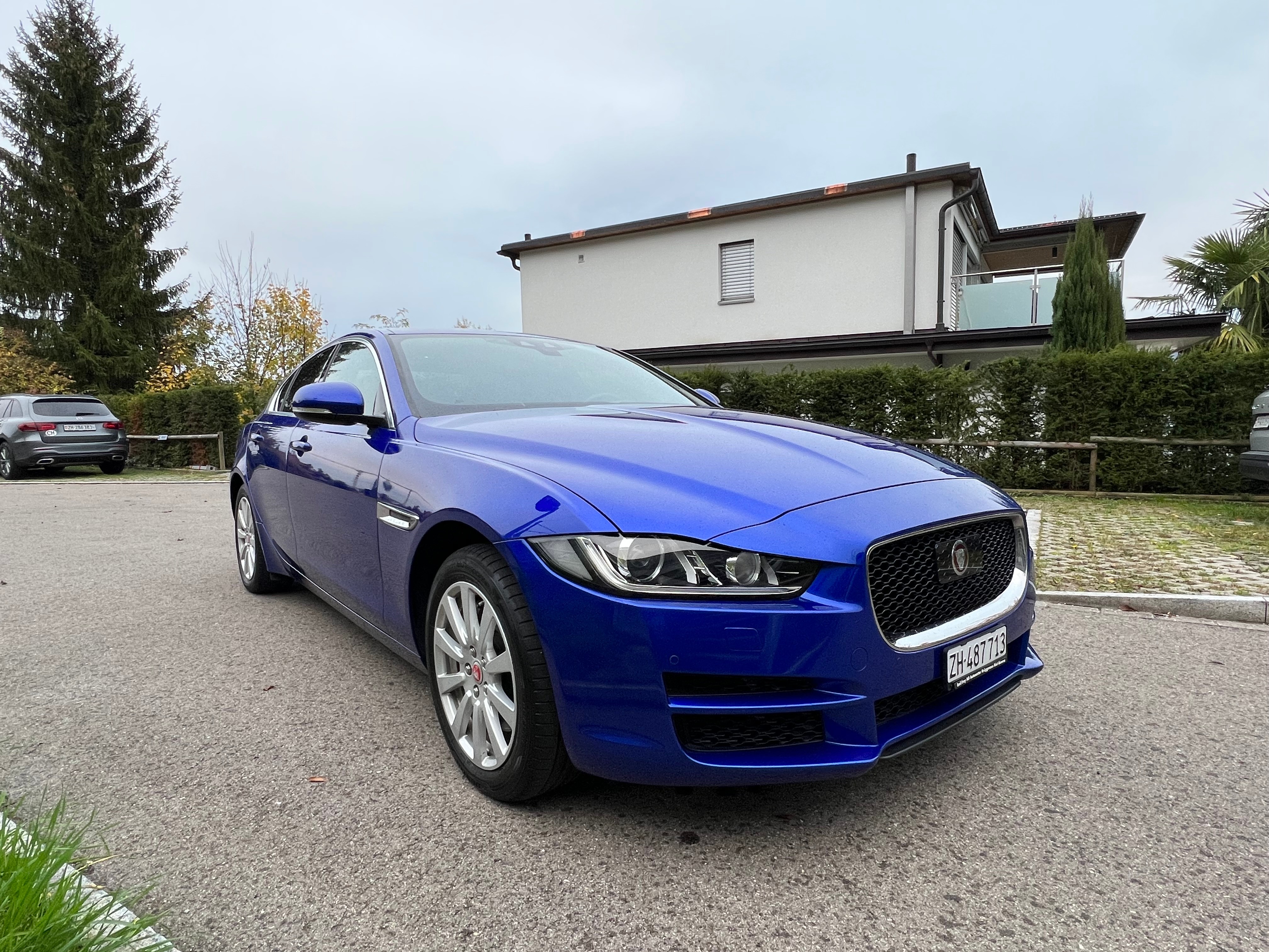 JAGUAR XE 20d Prestige AWD Automat