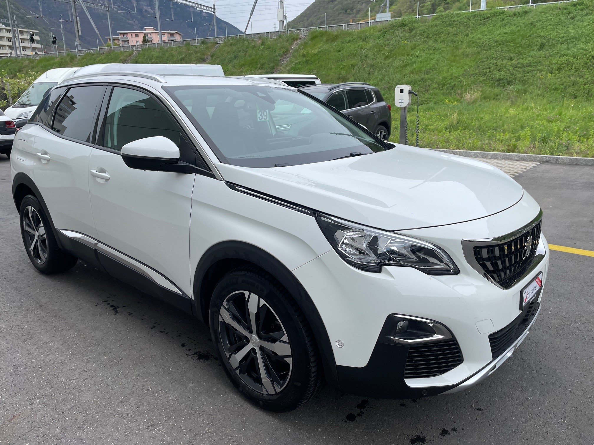 PEUGEOT 3008 1.2 PureTech Allure EAT