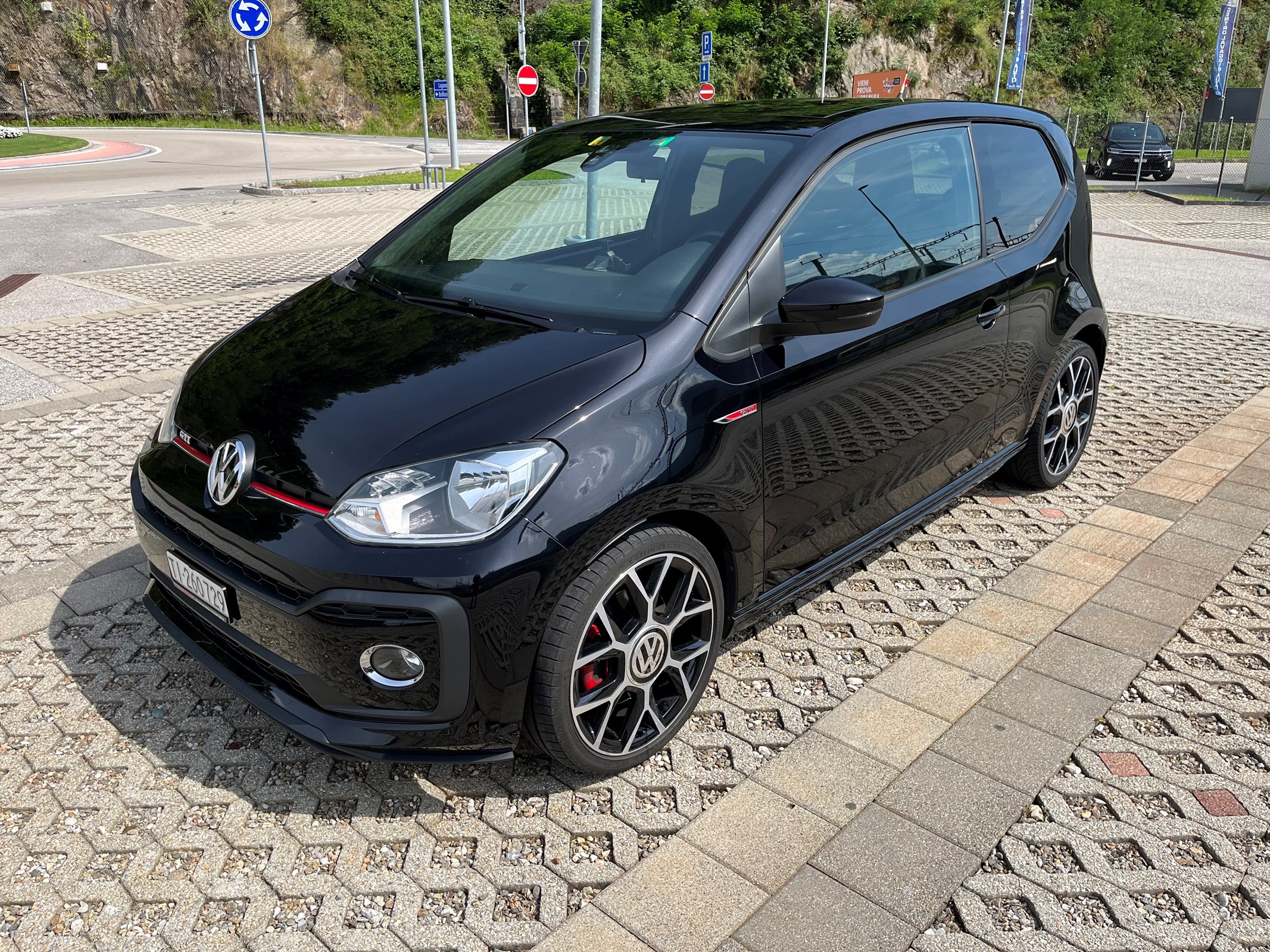 VW Up 1.0 TSI GTI