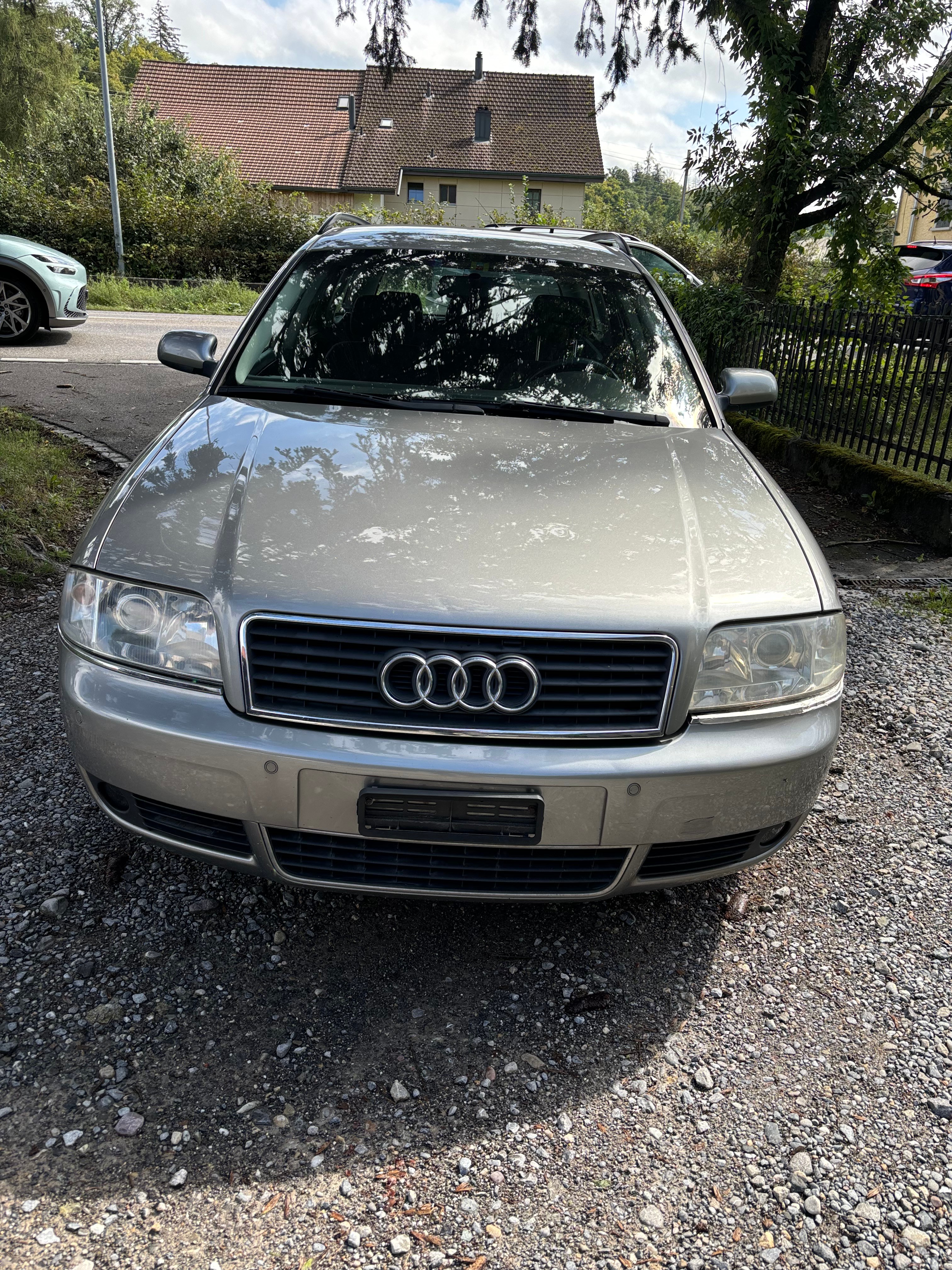 AUDI A6 Avant 2.4