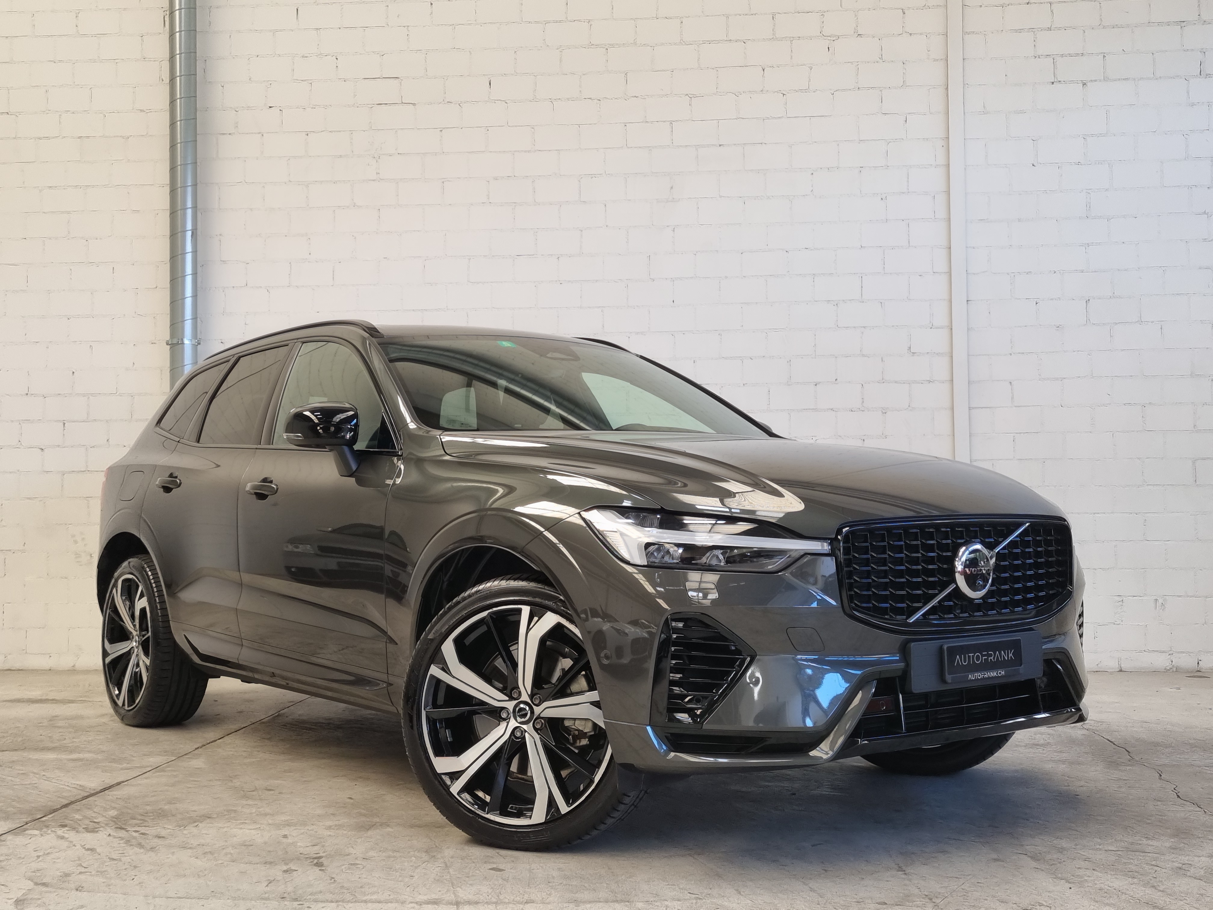 VOLVO XC60 2.0 T8 TE R-Design eAWD