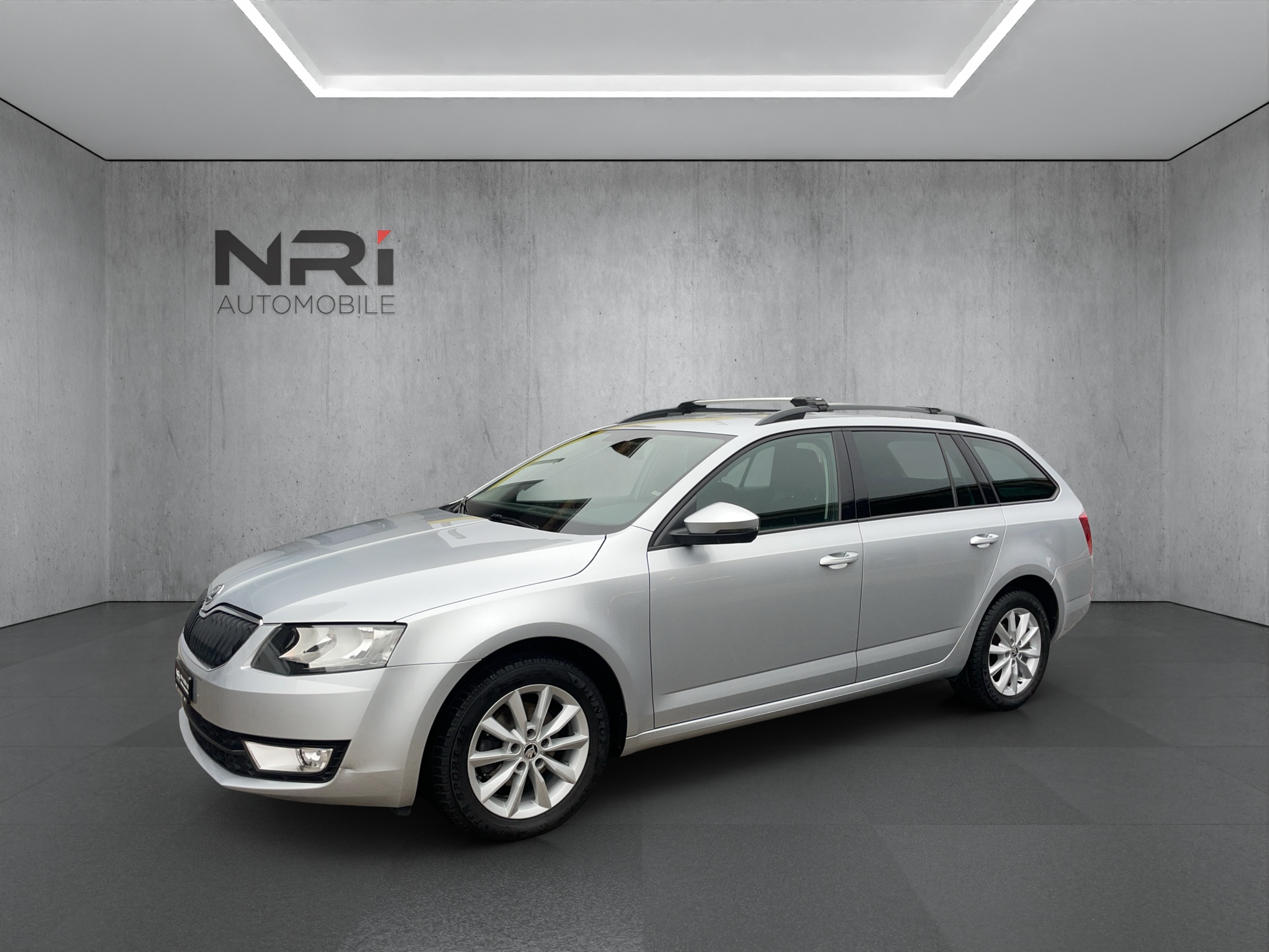 SKODA Octavia Combi 1.6 TDI 105 Ambition DSG