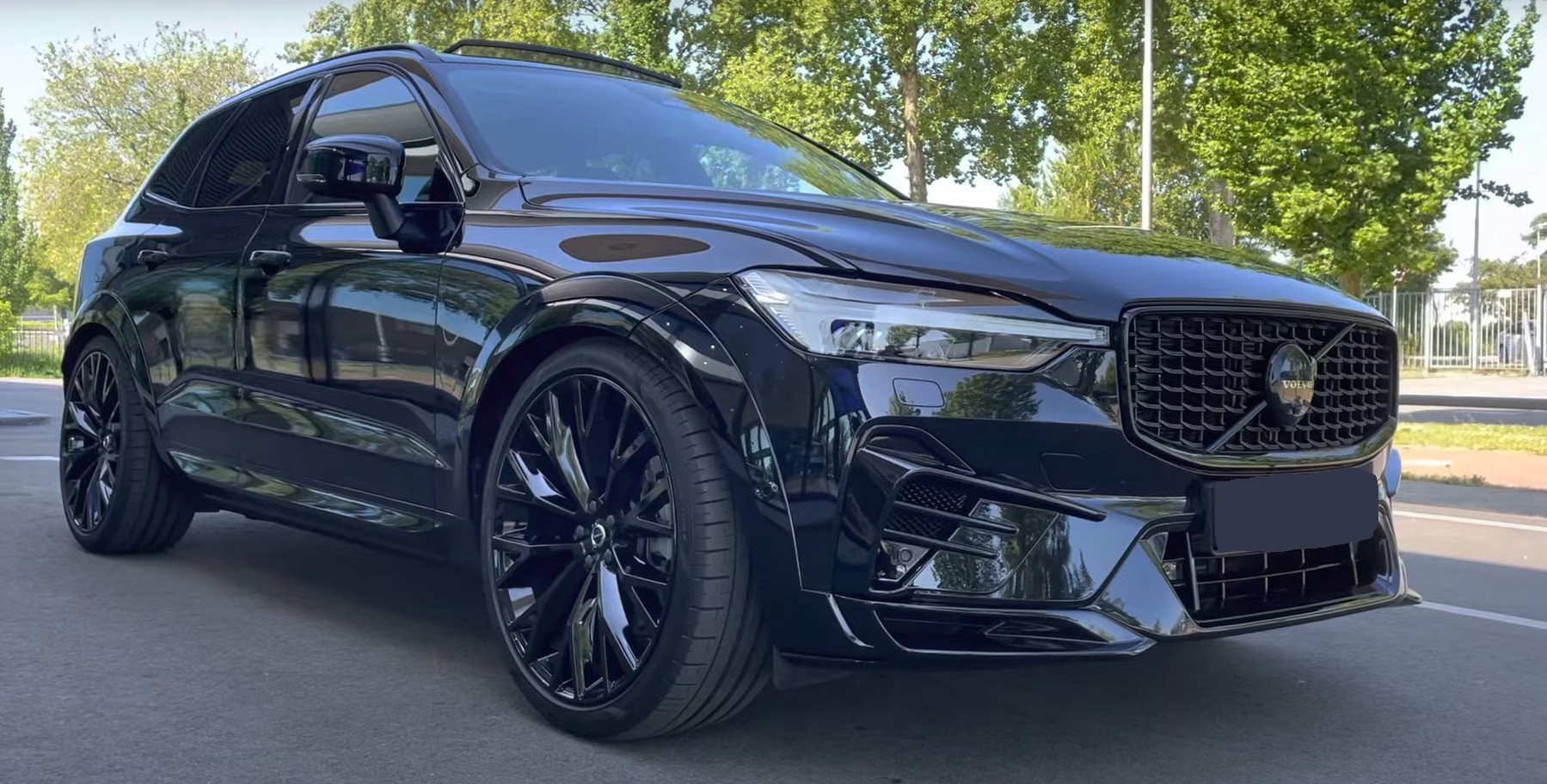 VOLVO XC60 T8 eAWD PluginHybrid Black Edition HEICO