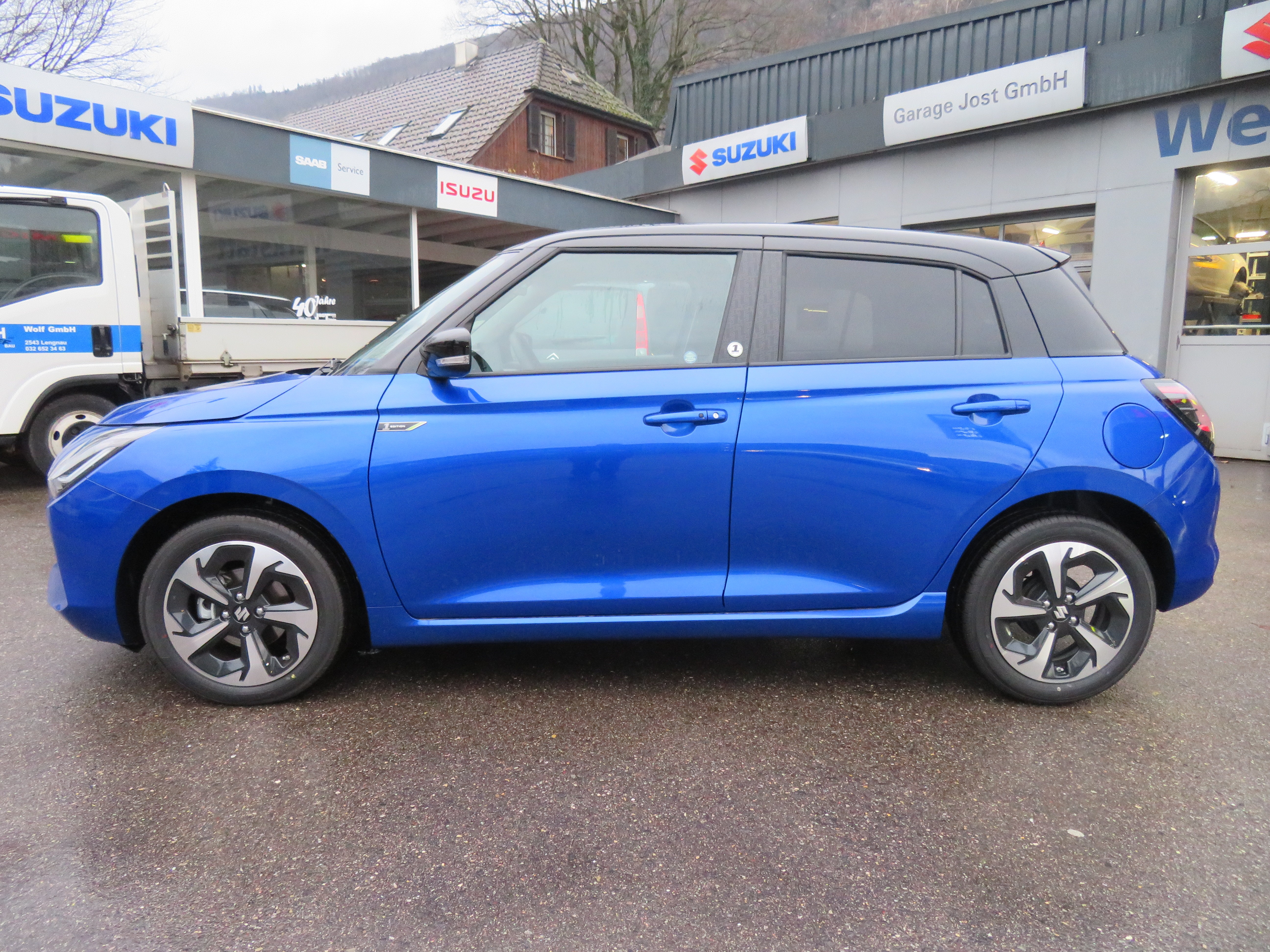 SUZUKI Swift 1.2 1st Edition Top Hybrid CVT