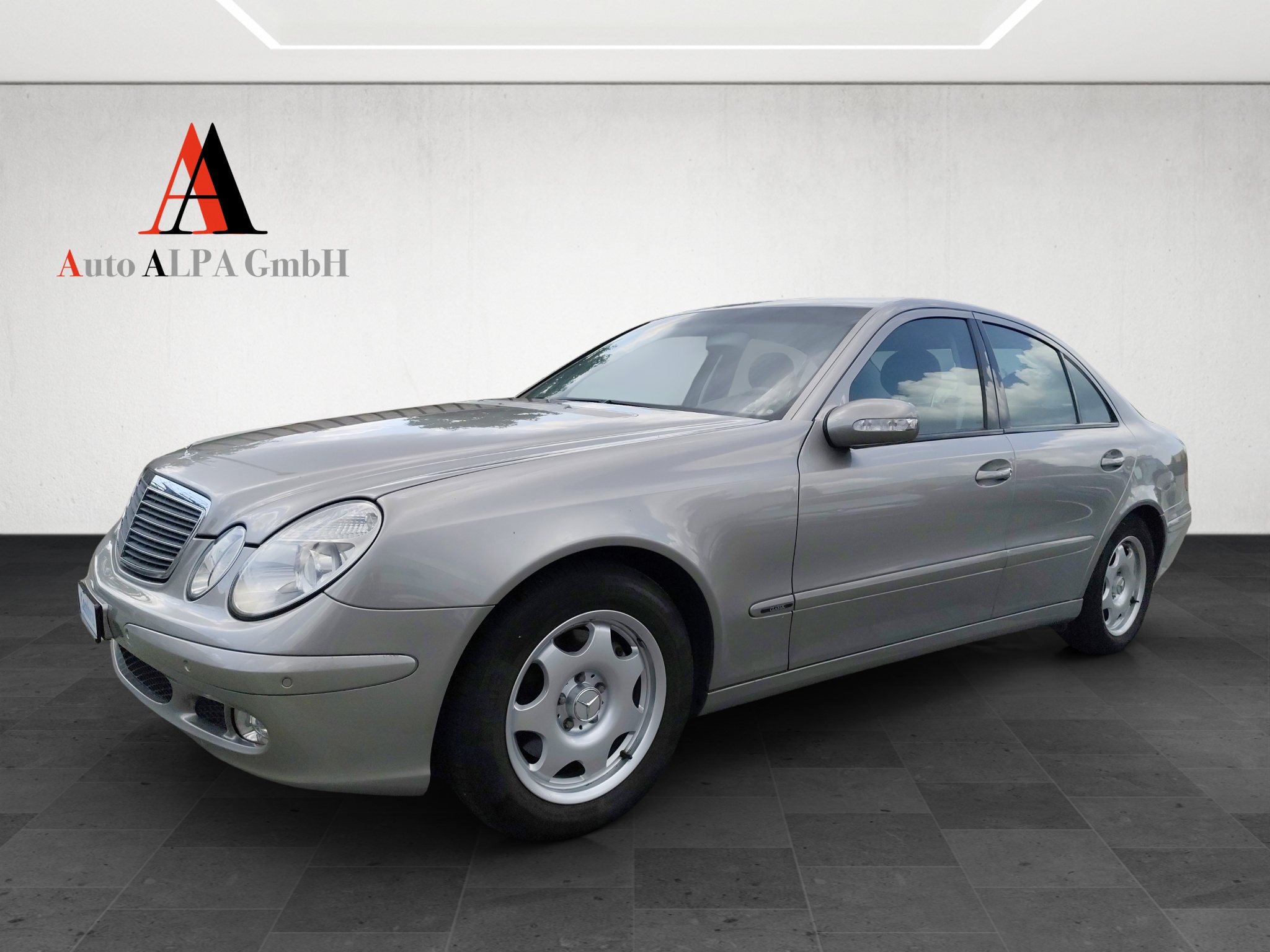 MERCEDES-BENZ E 320 CDI Classic Automatic