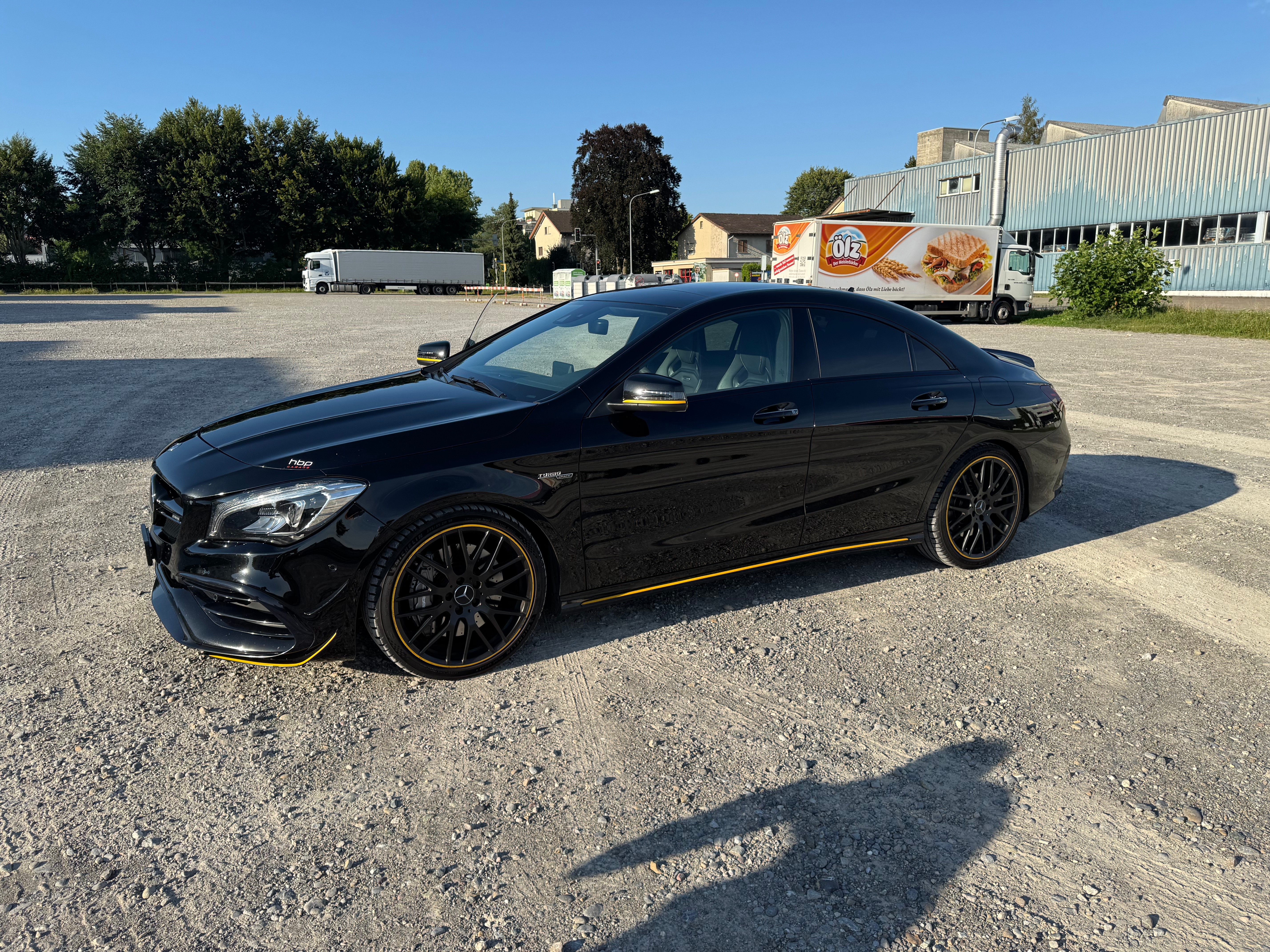 MERCEDES-BENZ CLA 45 AMG Yellow Night Edition 4Matic Speedshift