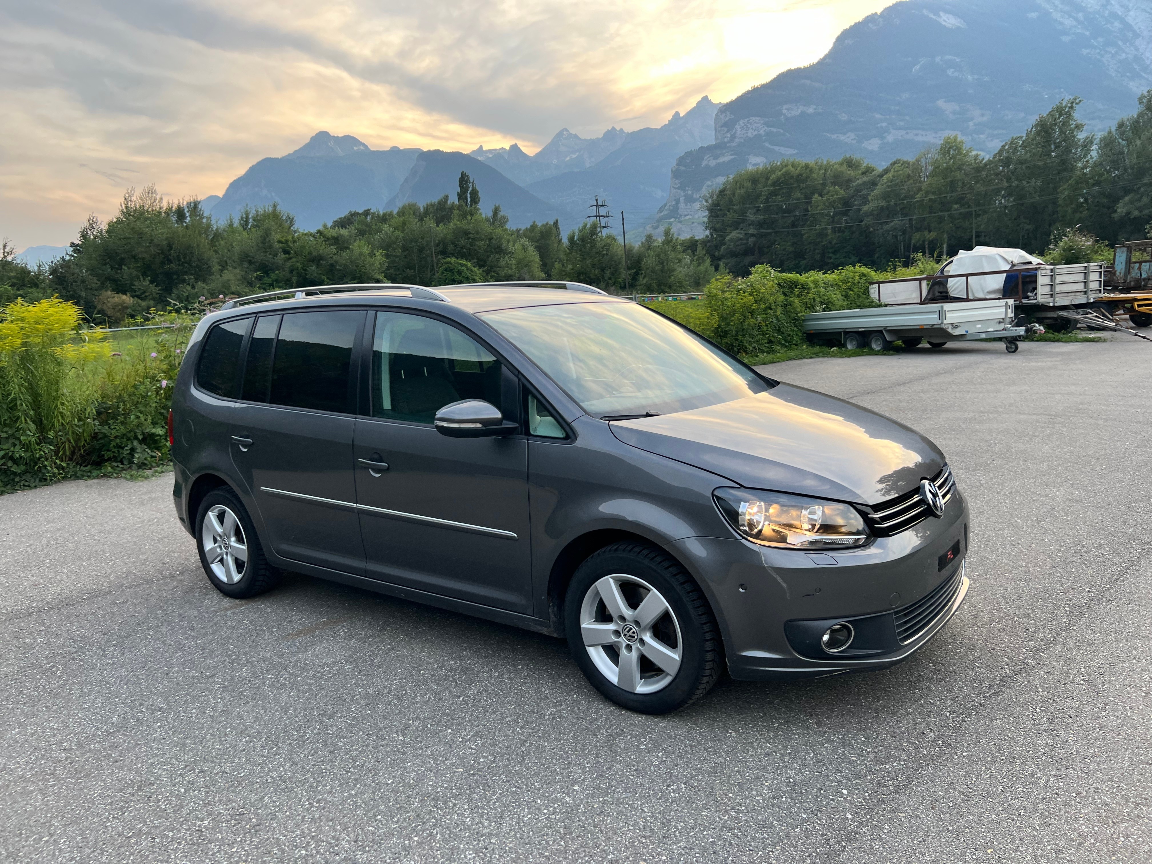 VW Touran 2.0 TDI Highline DSG