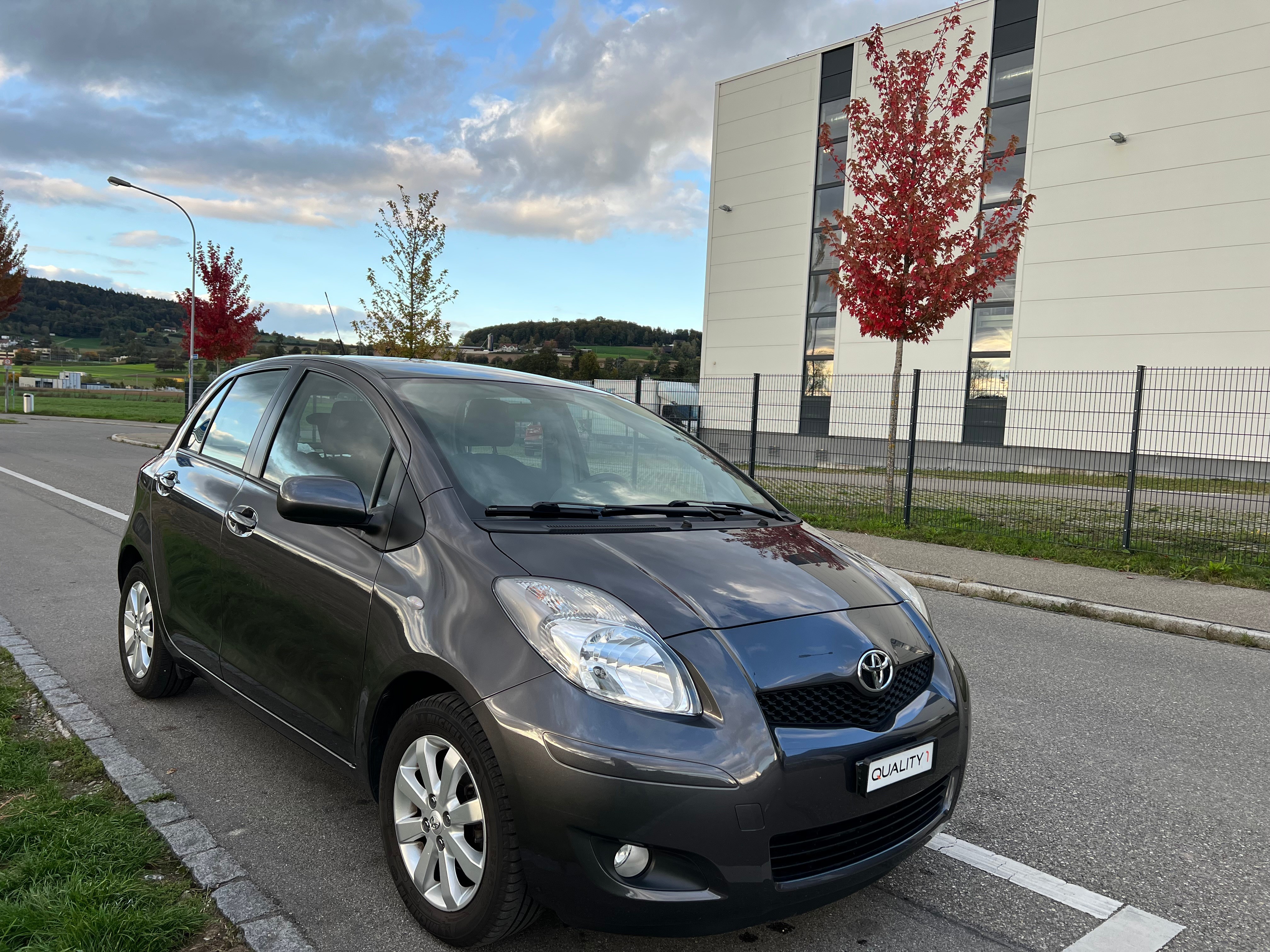 TOYOTA Yaris 1.33 Linea Sol