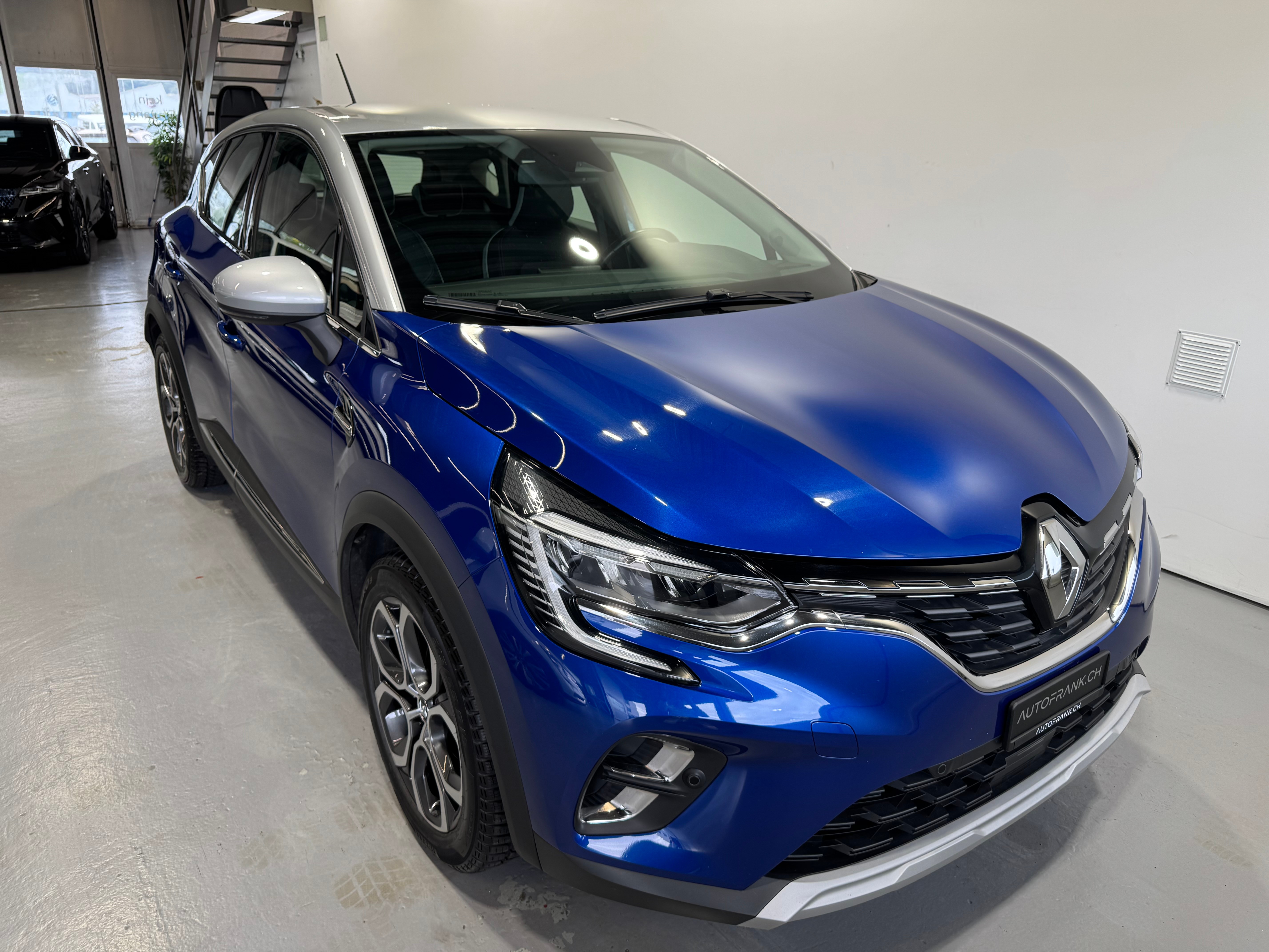 RENAULT Captur 1.3 TCe Intens EDC