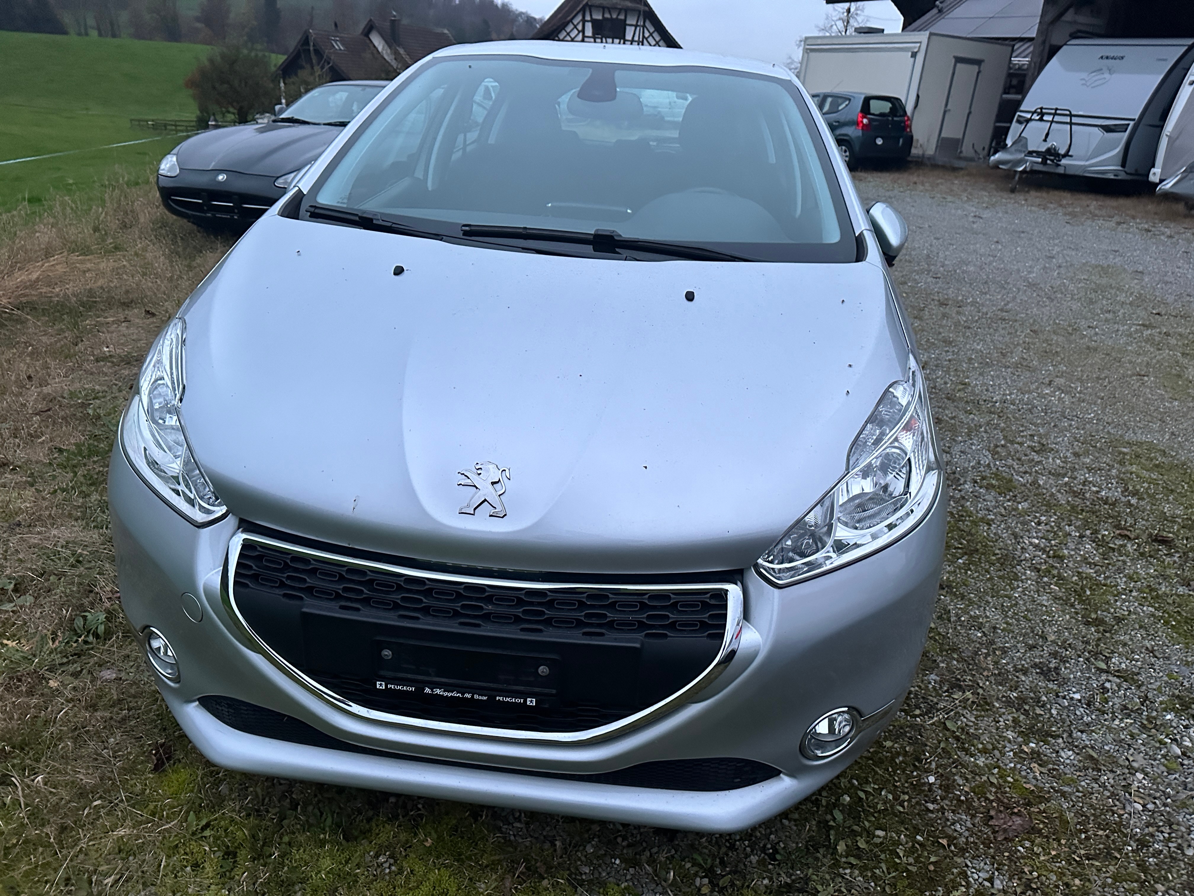 PEUGEOT 208 1.4 e-HDi Active EGS5