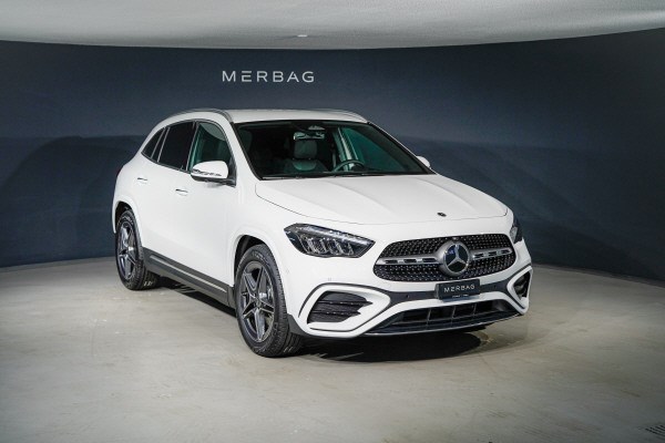 MERCEDES-BENZ GLA 250 4Matic 8G-DCT