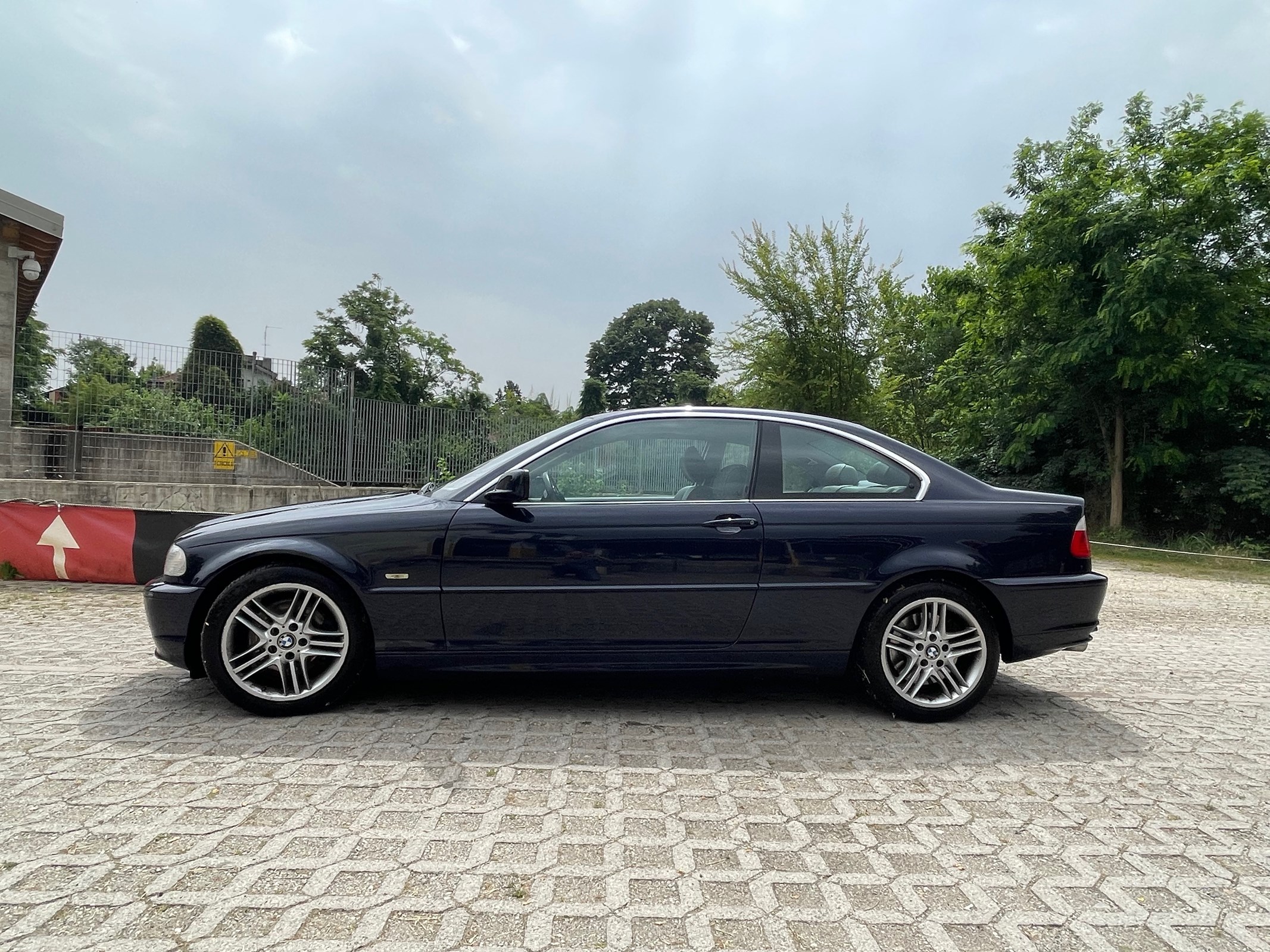 BMW 330 Ci COUPÈ