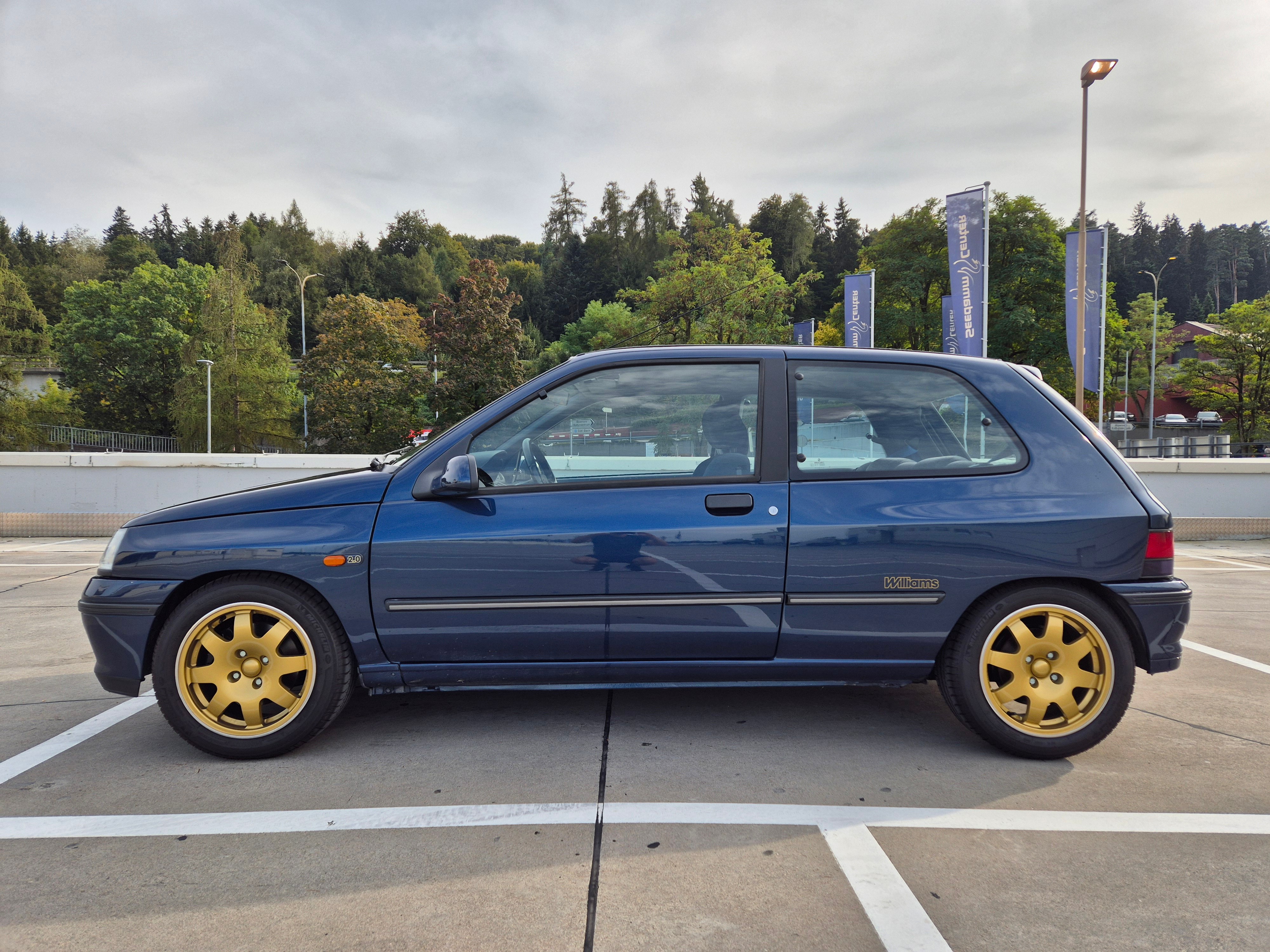 RENAULT Clio 2.0 16V Williams