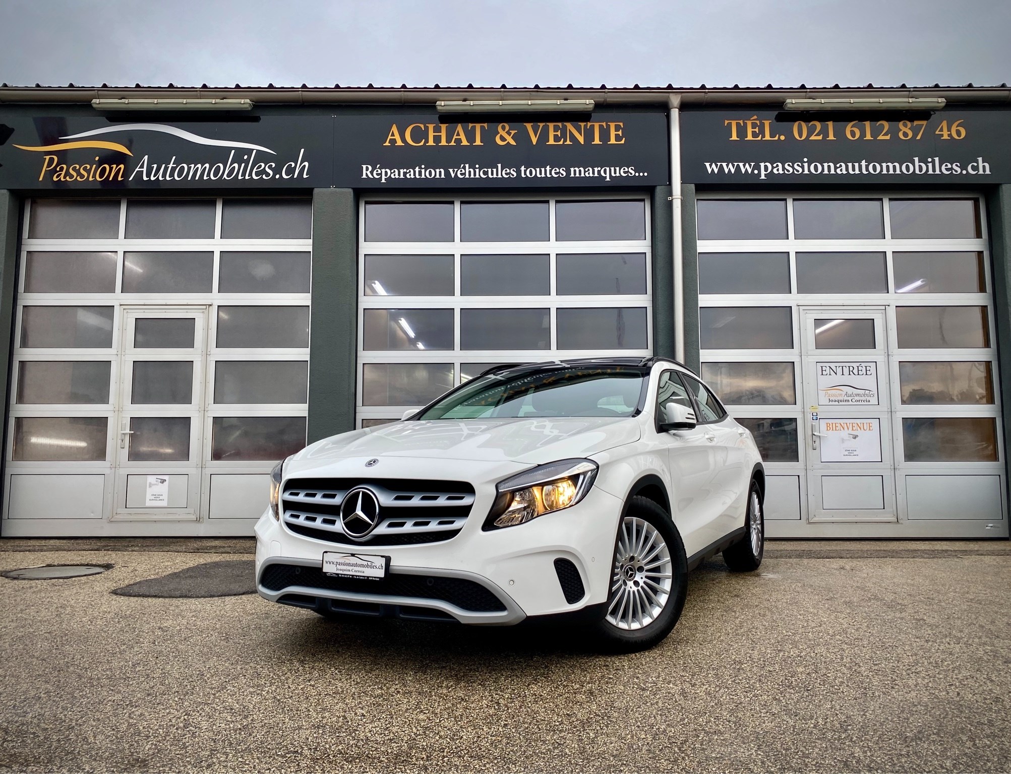 MERCEDES-BENZ GLA 250 Swiss Star 4Matic 7G-DCT