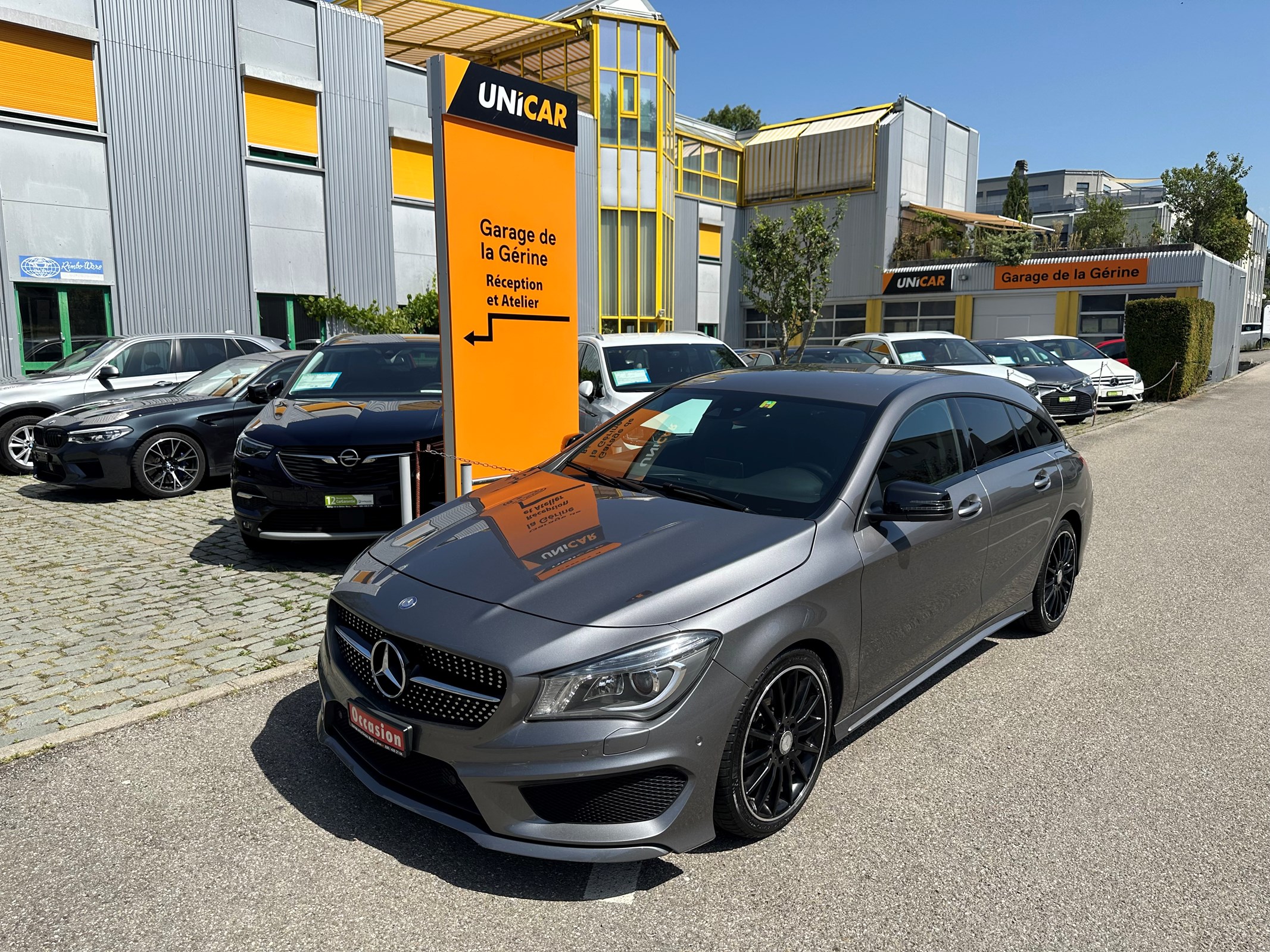 MERCEDES-BENZ CLA Shooting Brake 250 AMG Line 7G-DCT 4Matic