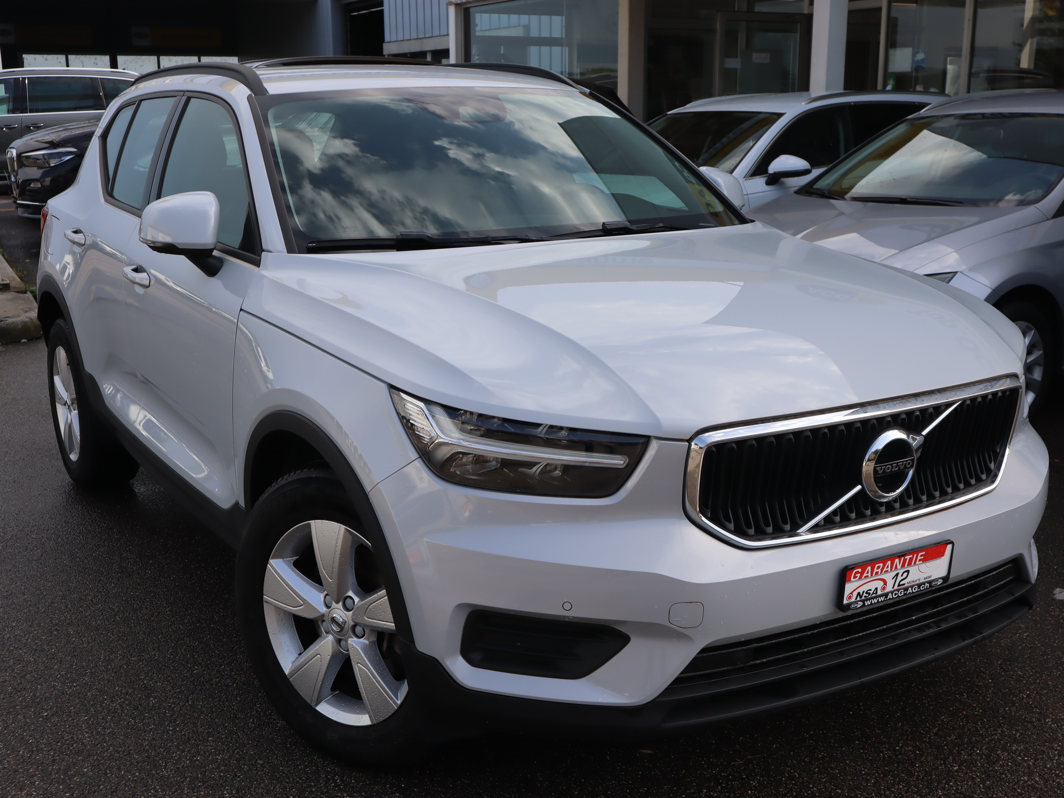 VOLVO XC40 D3 AWD Geartronic ** Voll-Leder Ausstattung ** Navi mit RF-Kamera ** Frisch ab MFk & Service **