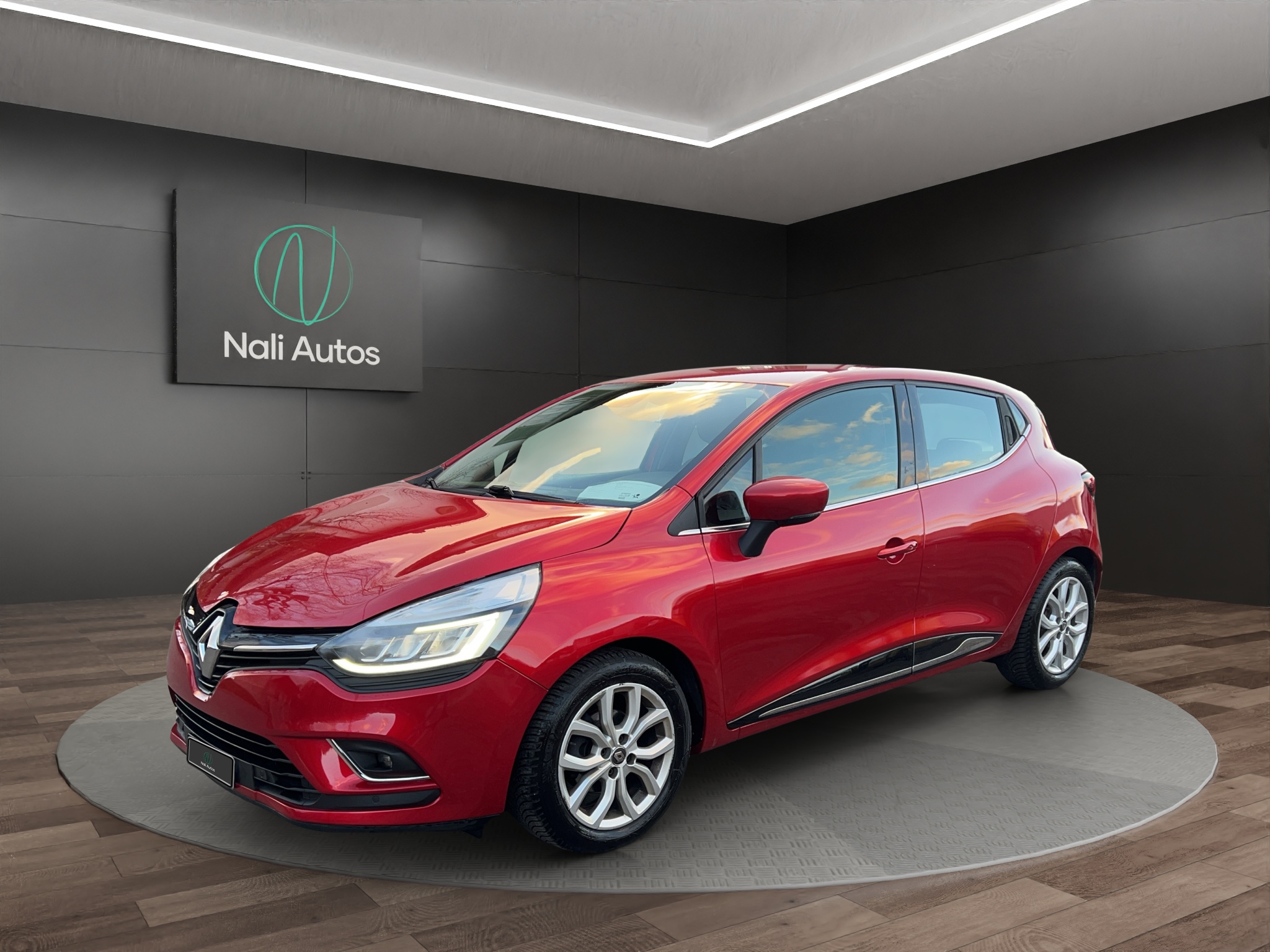 RENAULT Clio 0.9 Zen