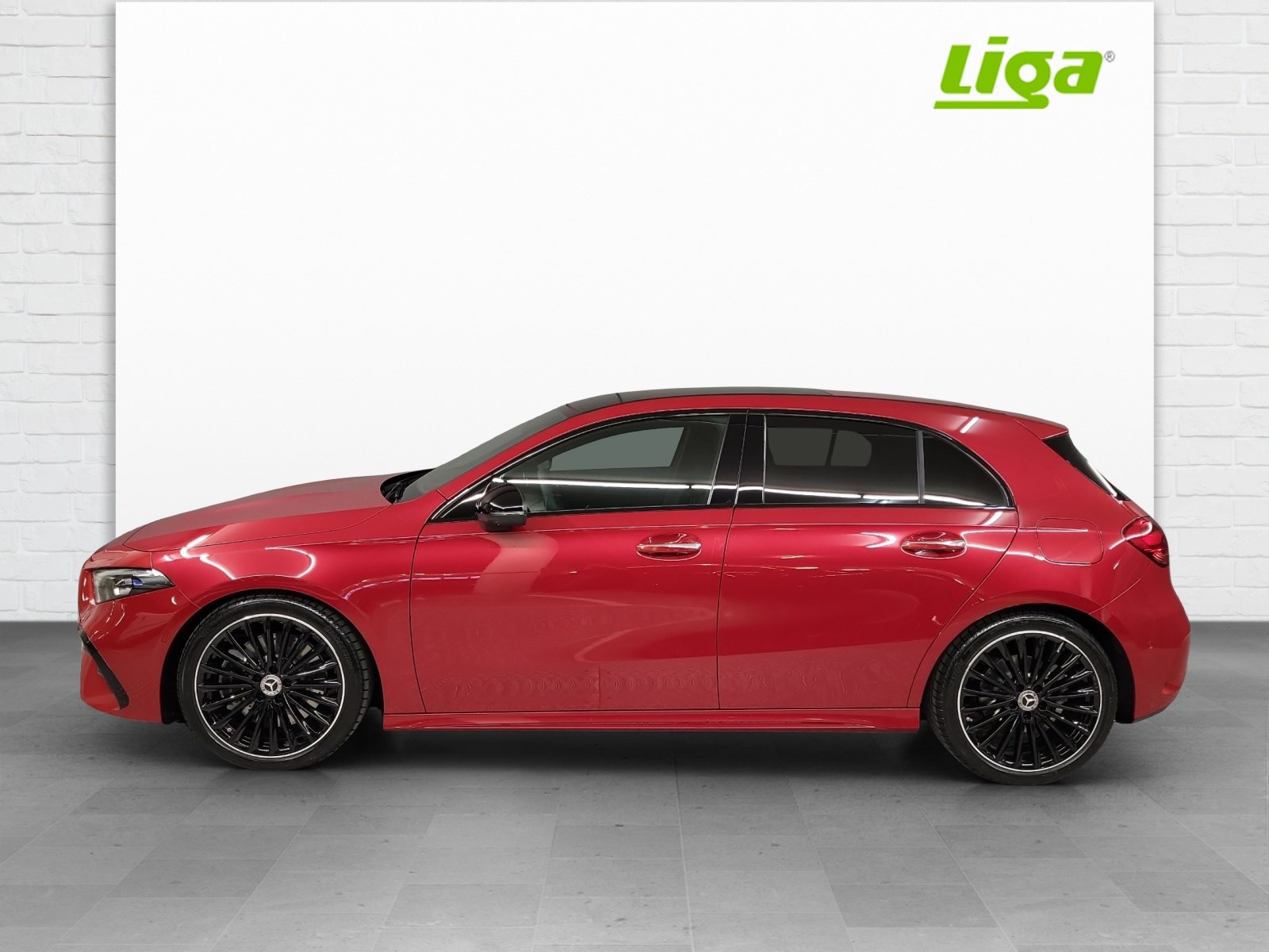 MERCEDES-BENZ A 250 AMG Line 4Matic