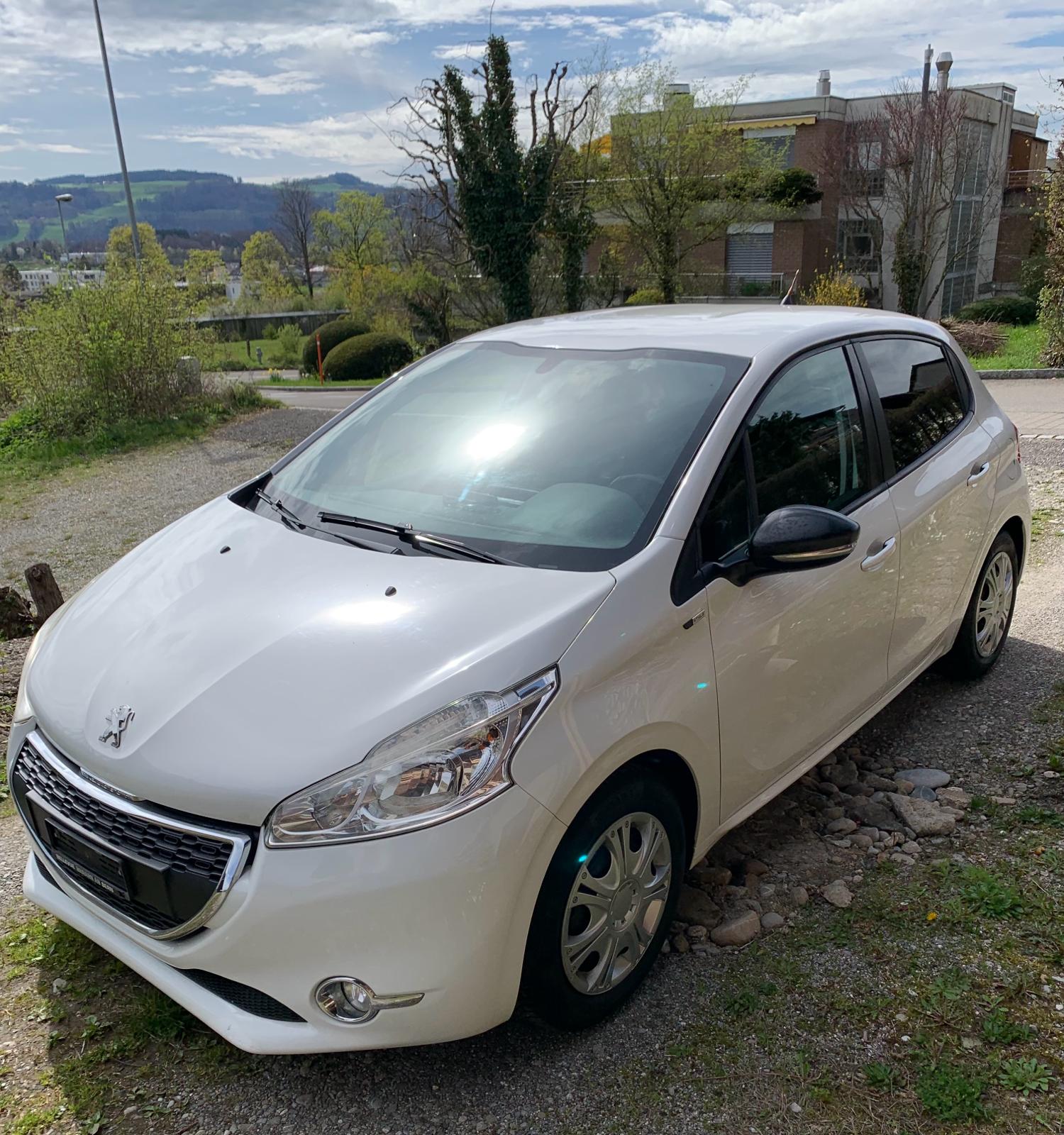 PEUGEOT 208 1.2 VTI Active