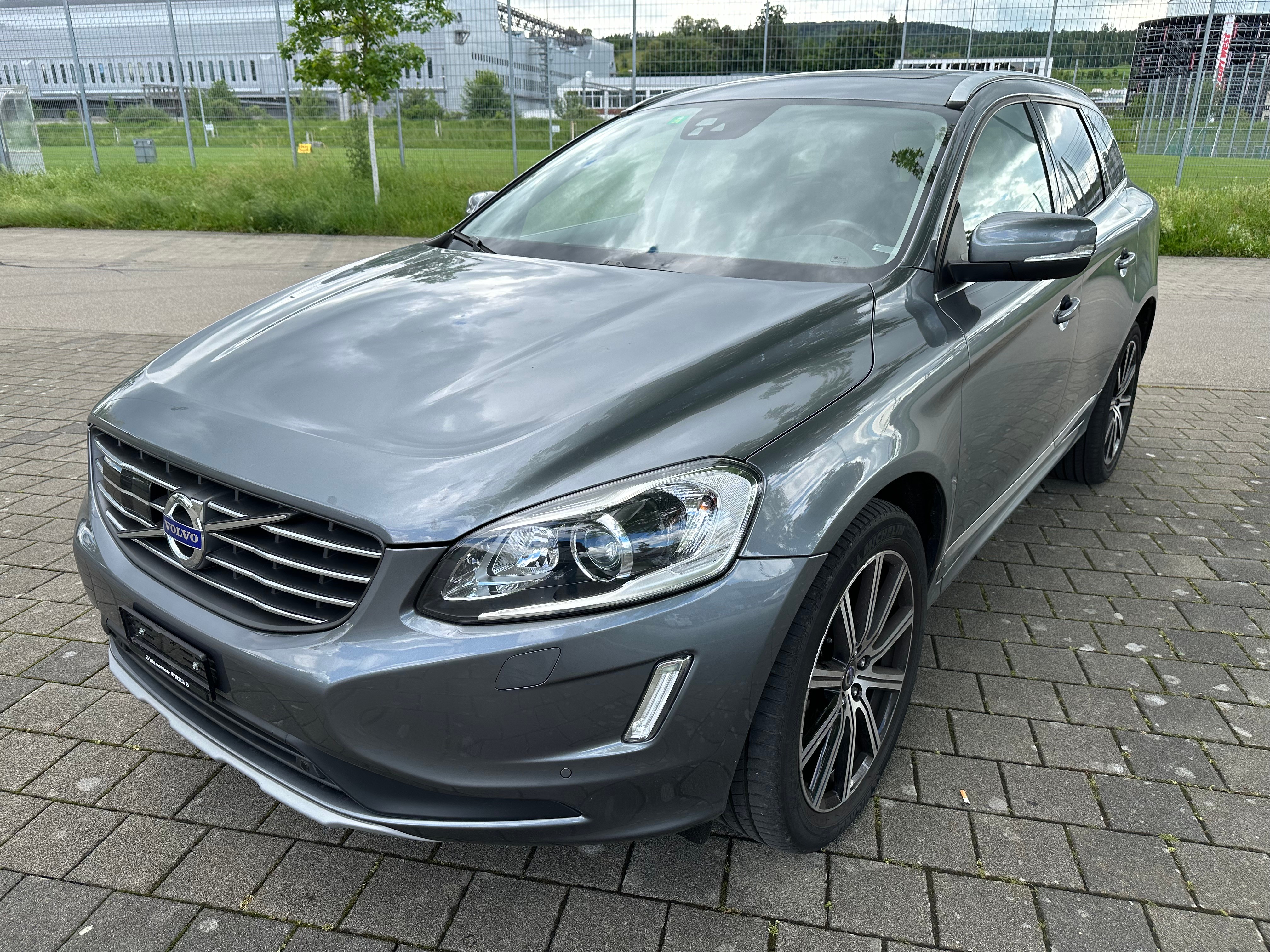 VOLVO XC60 D4 AWD Summum Geartronic