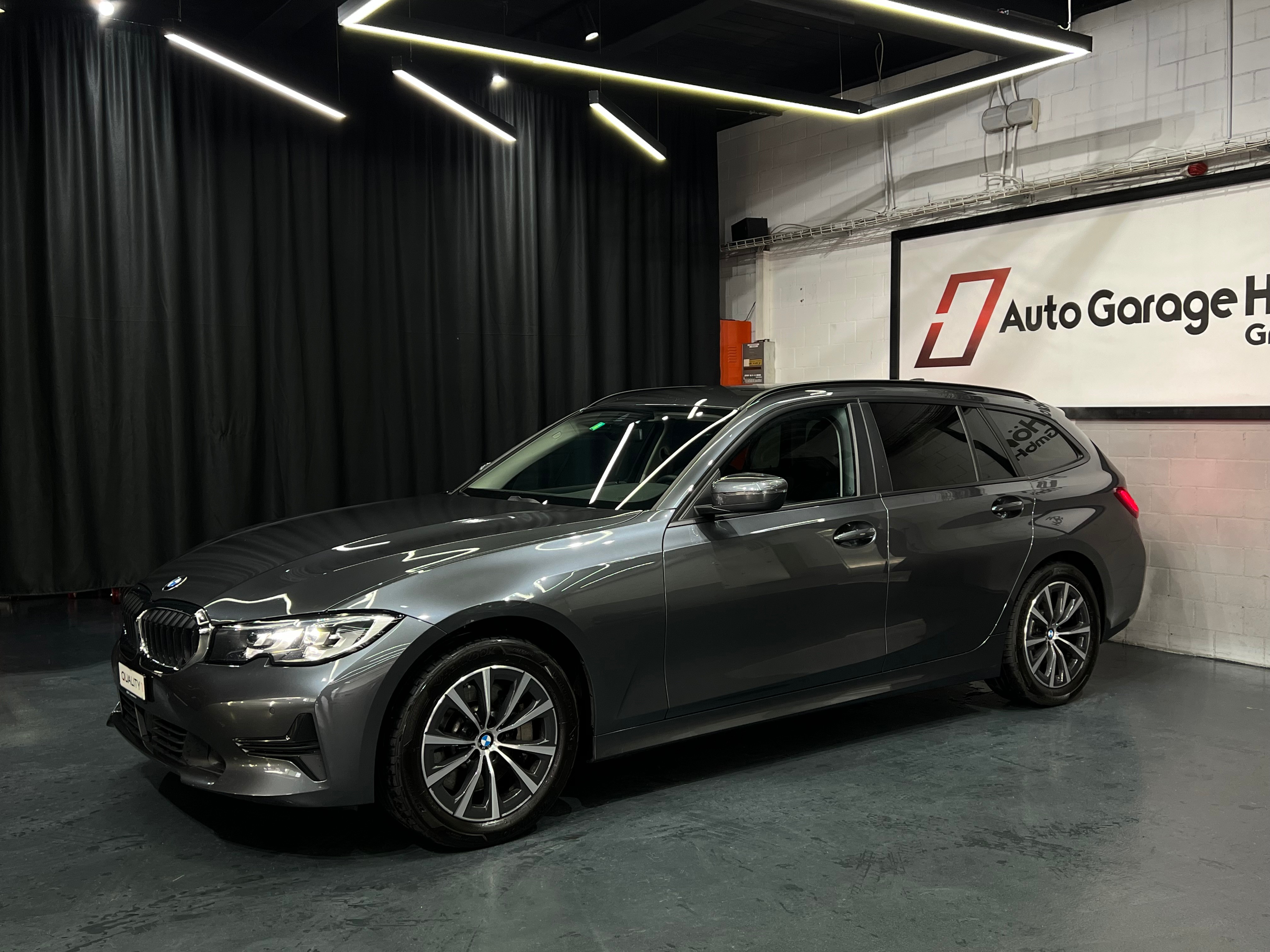 BMW 330i Touring xDrive Steptronic