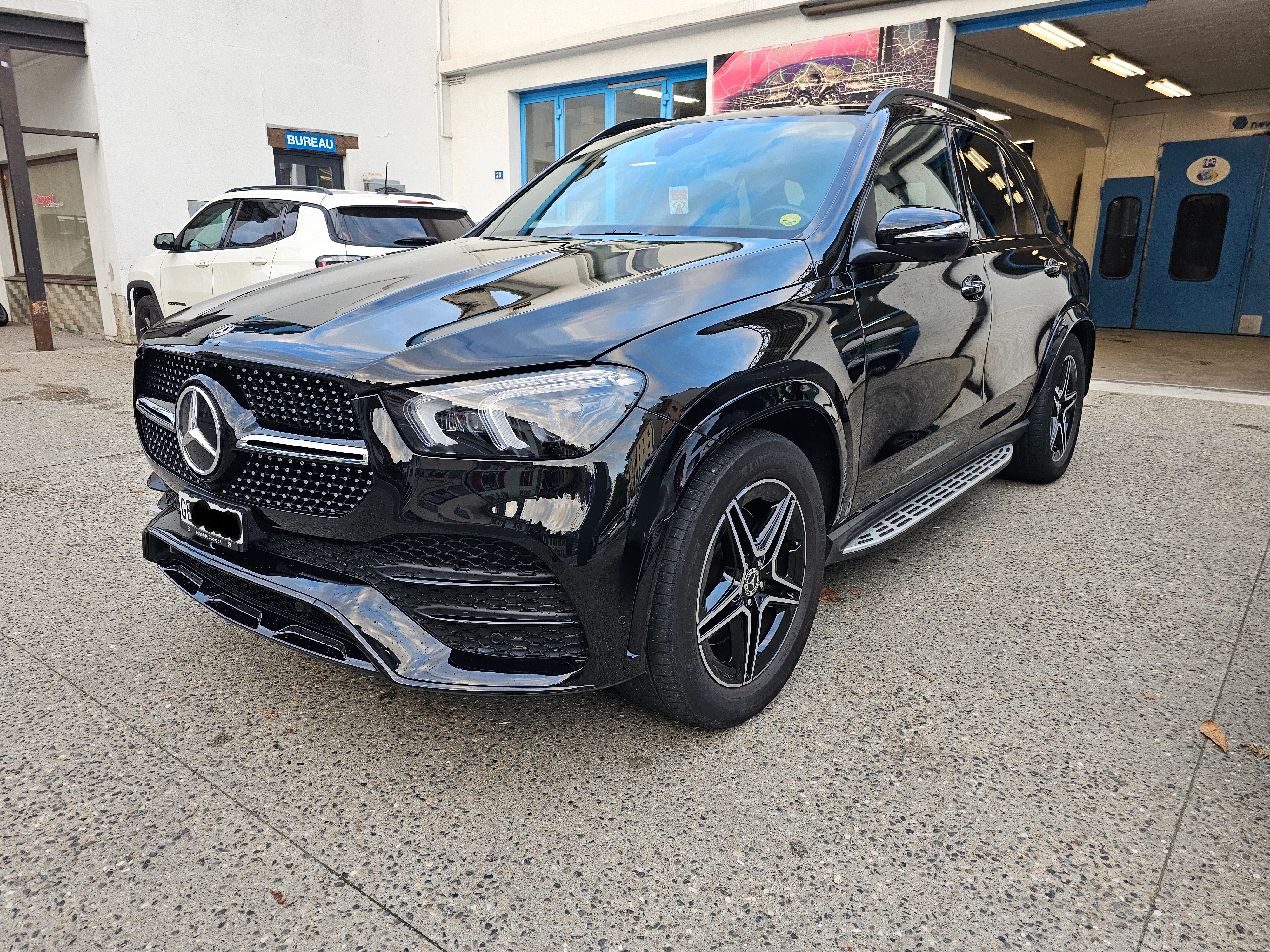 MERCEDES-BENZ GLE 300 d 4Matic 9G-Tronic