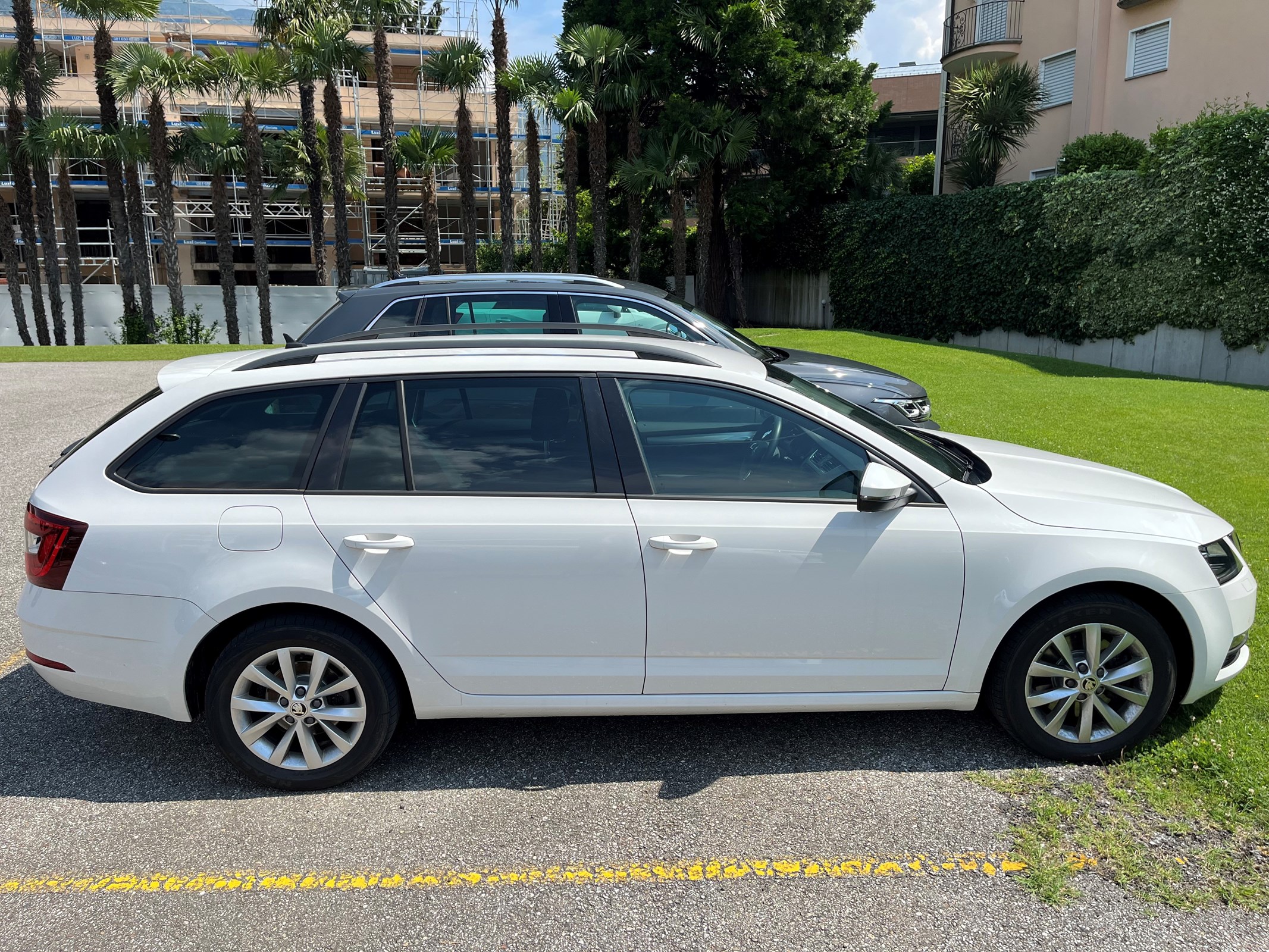 SKODA Octavia Combi Ambition 1.8 TSI DSG