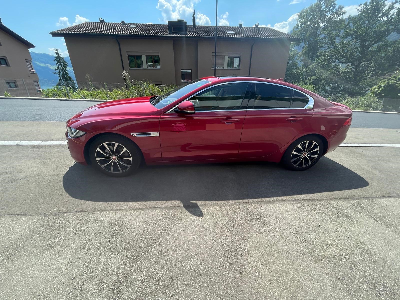 JAGUAR XE 20d Portfolio Automat