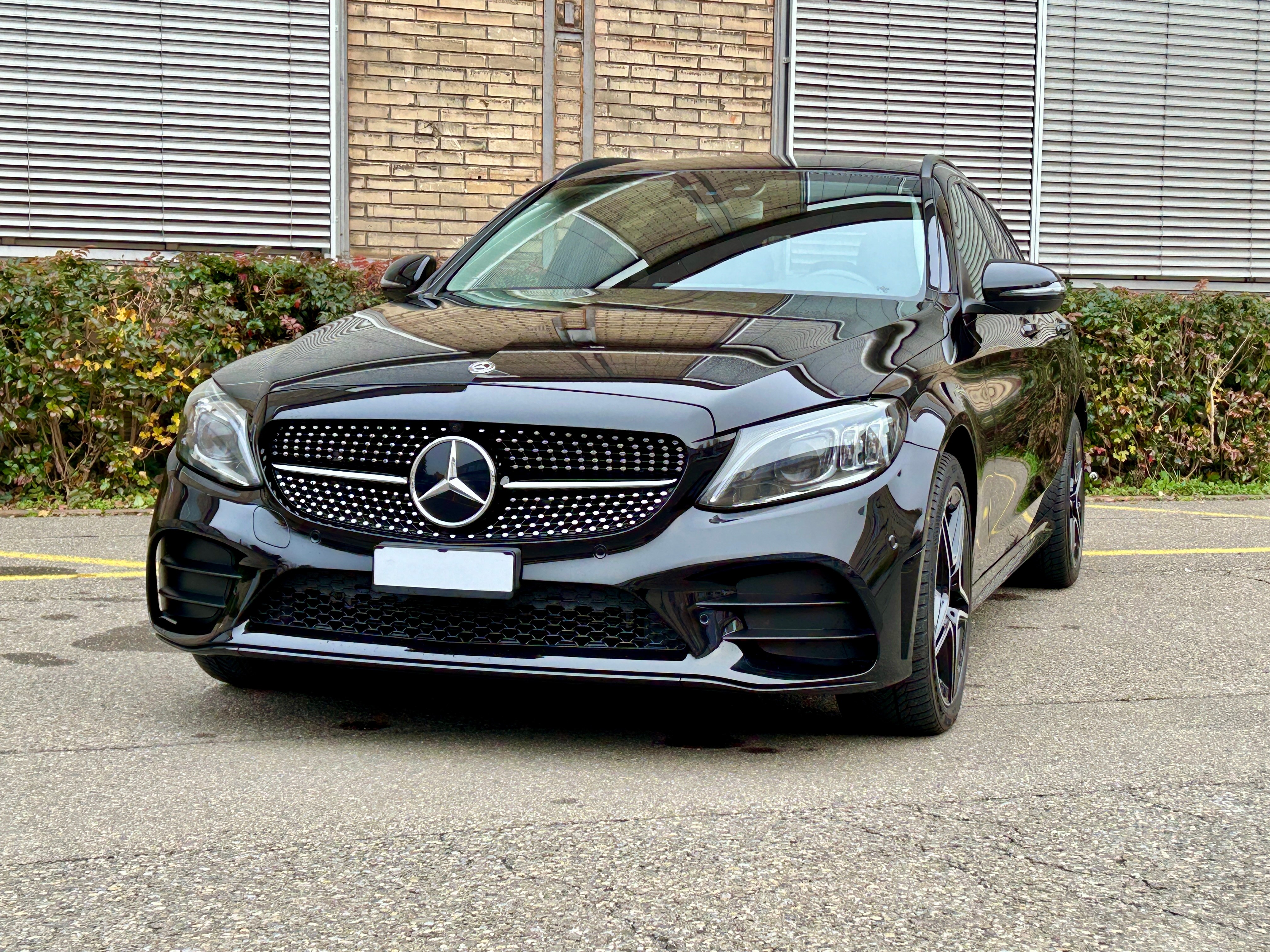 MERCEDES-BENZ C 200 Swiss Star AMG Line 4M 9G-Tronic