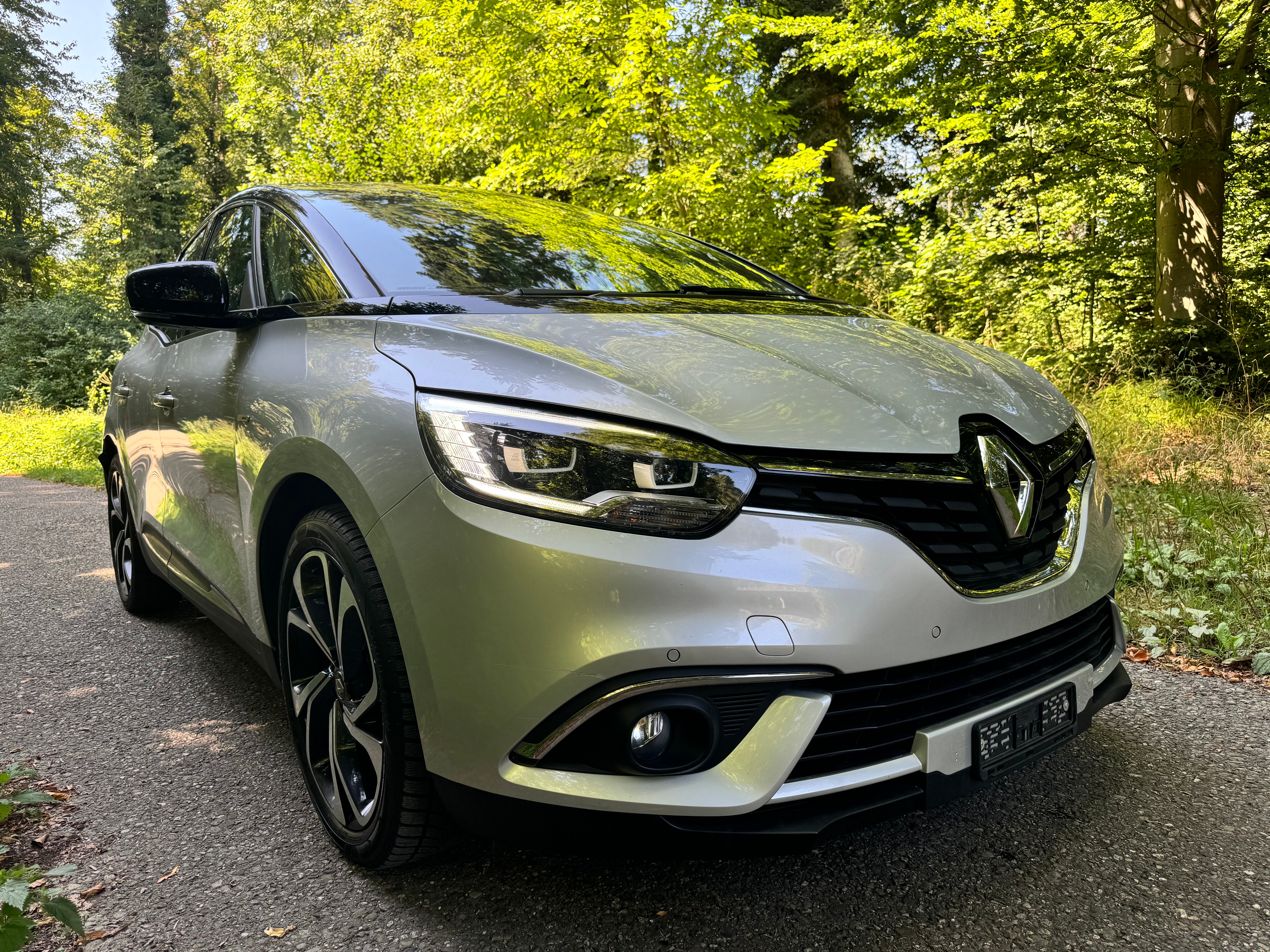 RENAULT Scénic 1.2 16V Turbo Bose