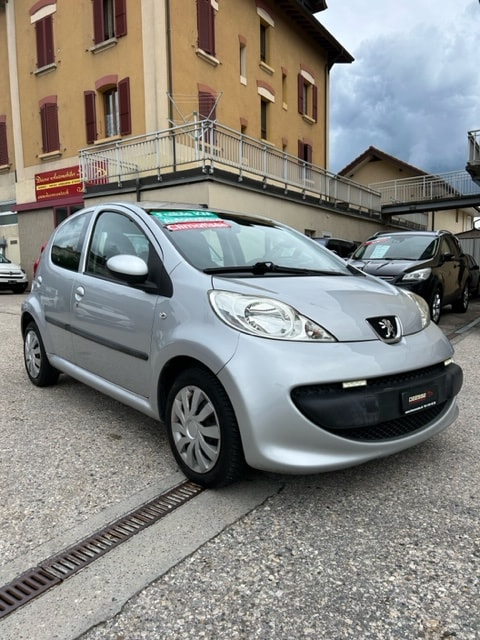 PEUGEOT 107 1.0 Trendy BMP5