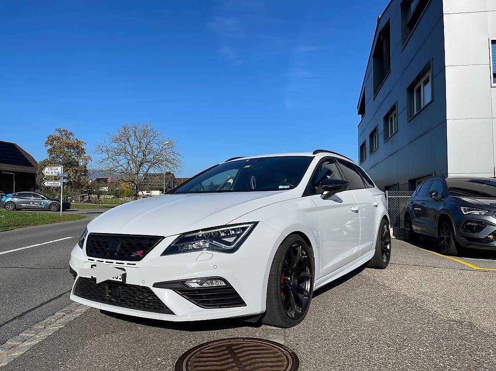 SEAT Leon ST 2.0 TSI Cupra 300 4 Drive DSG