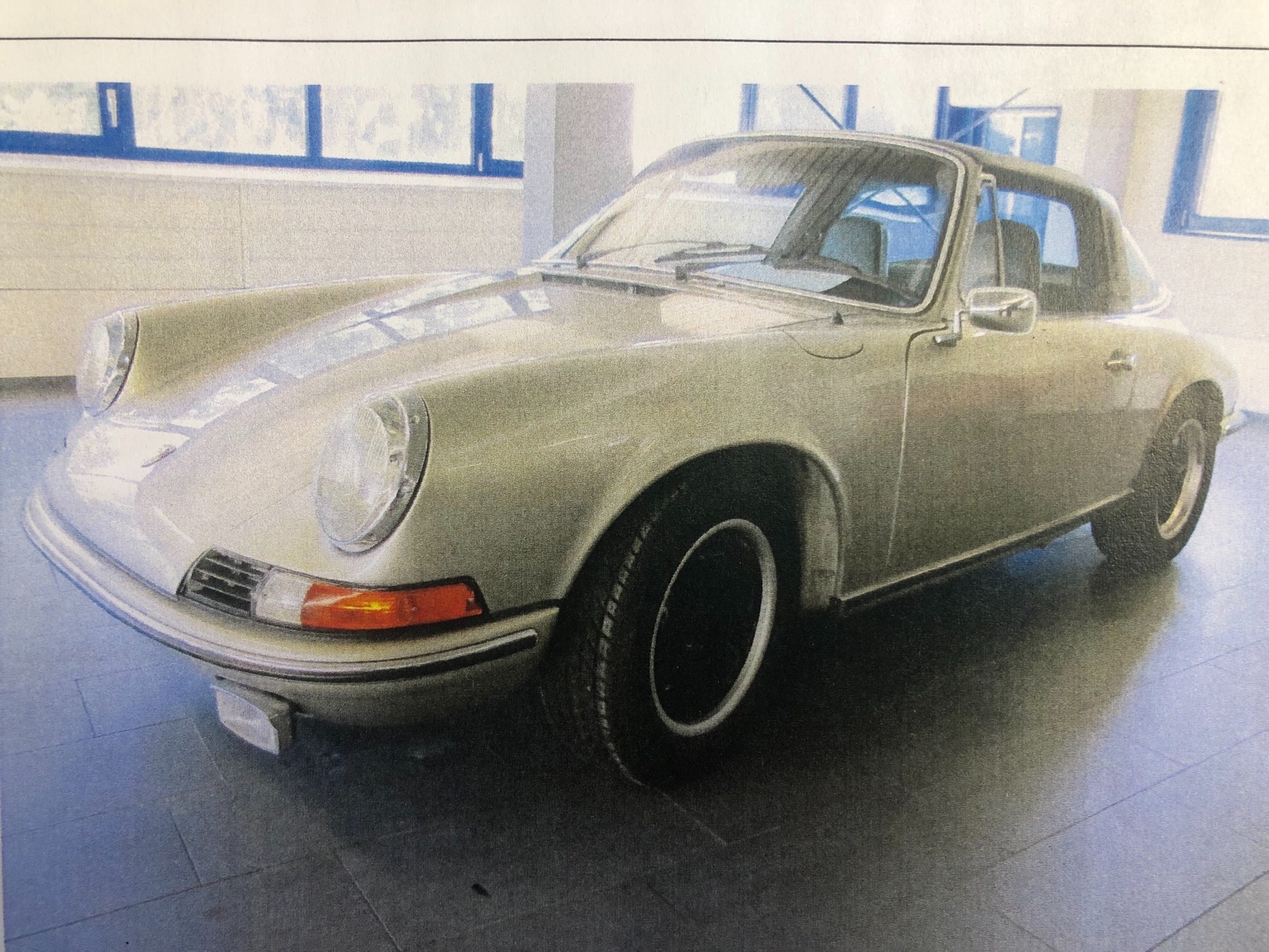 PORSCHE 911 Porsche 911 E 2.4 Targa Oelklappen