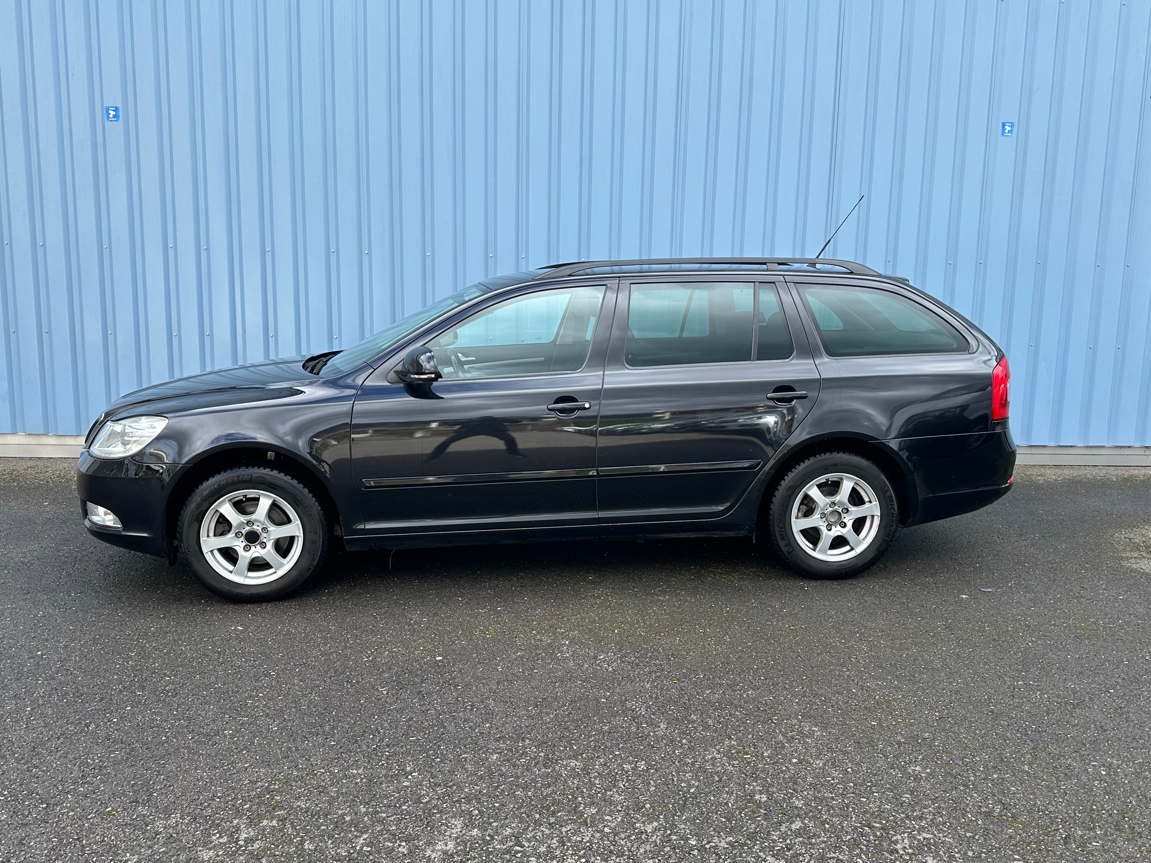 SKODA Octavia Combi 1.6 TDI Clever DSG