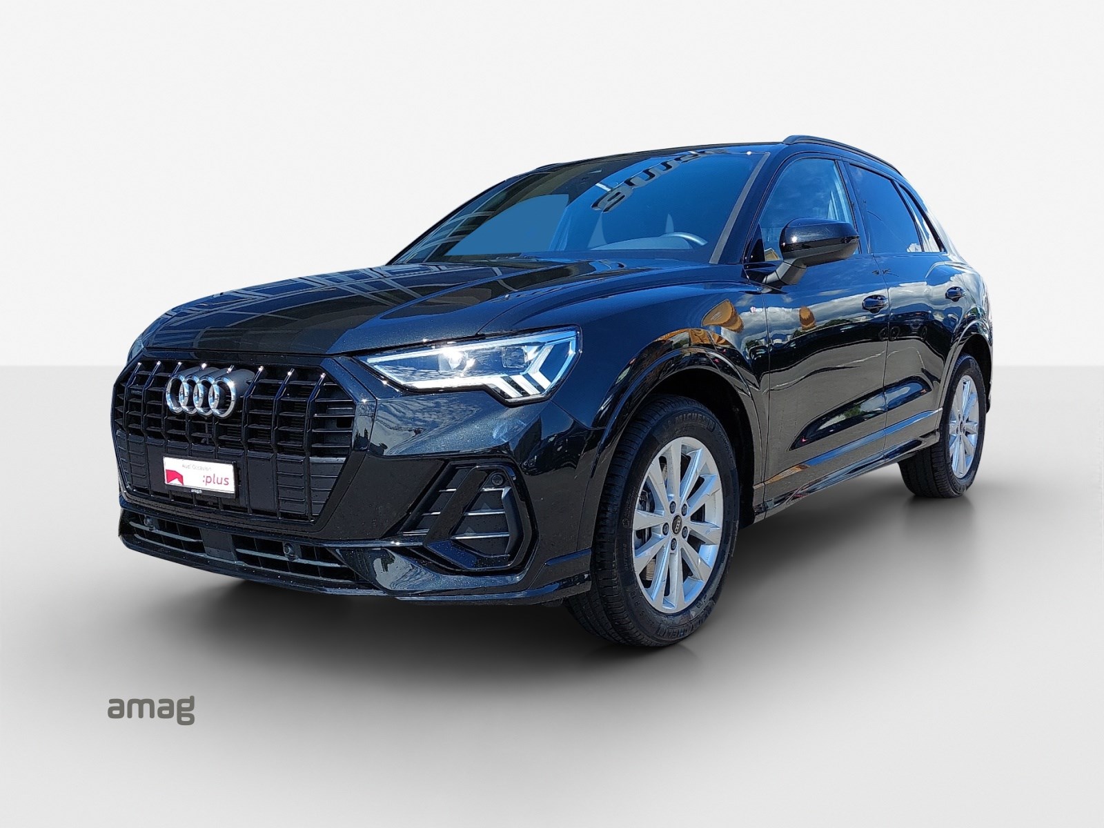 AUDI Q3 40 TFSI S line quattro S-tronic