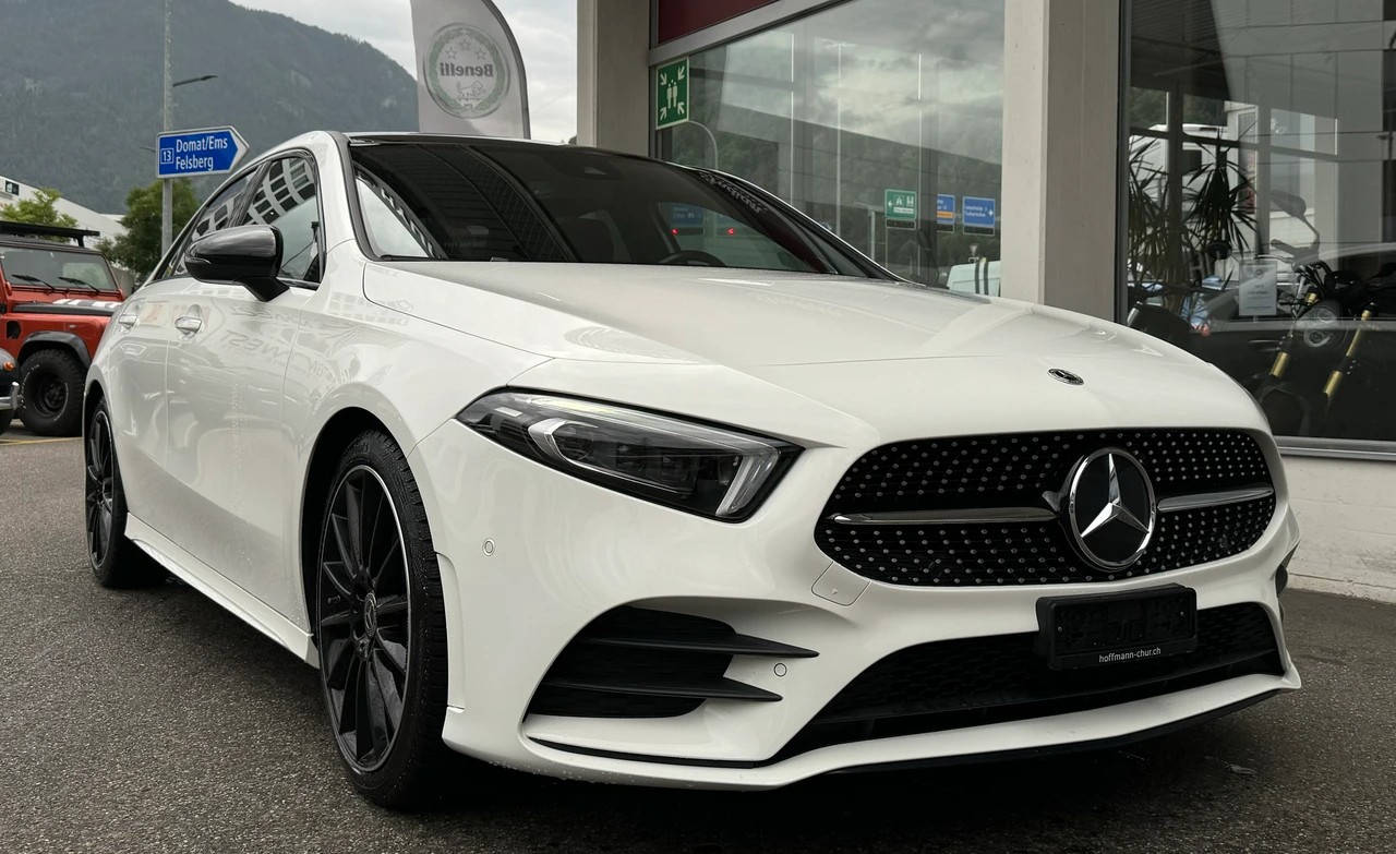 MERCEDES-BENZ A 220 AMG Line 7G-DCT 4Matic