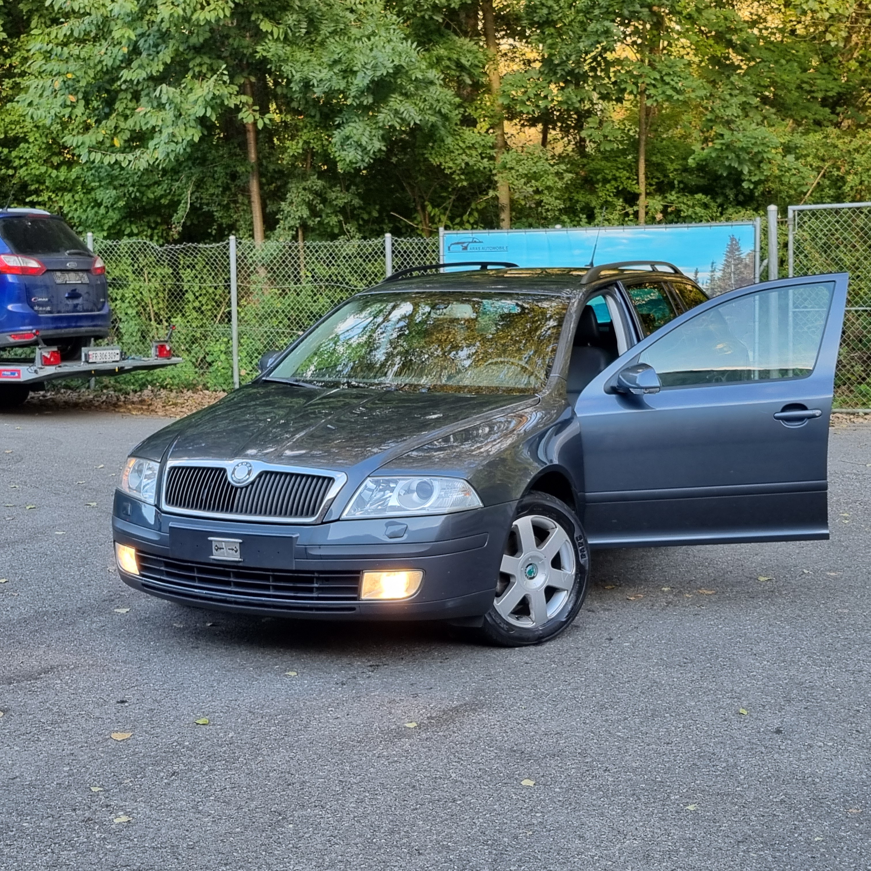 SKODA Octavia 2.0 FSI Swiss Ice Hockey 4x4