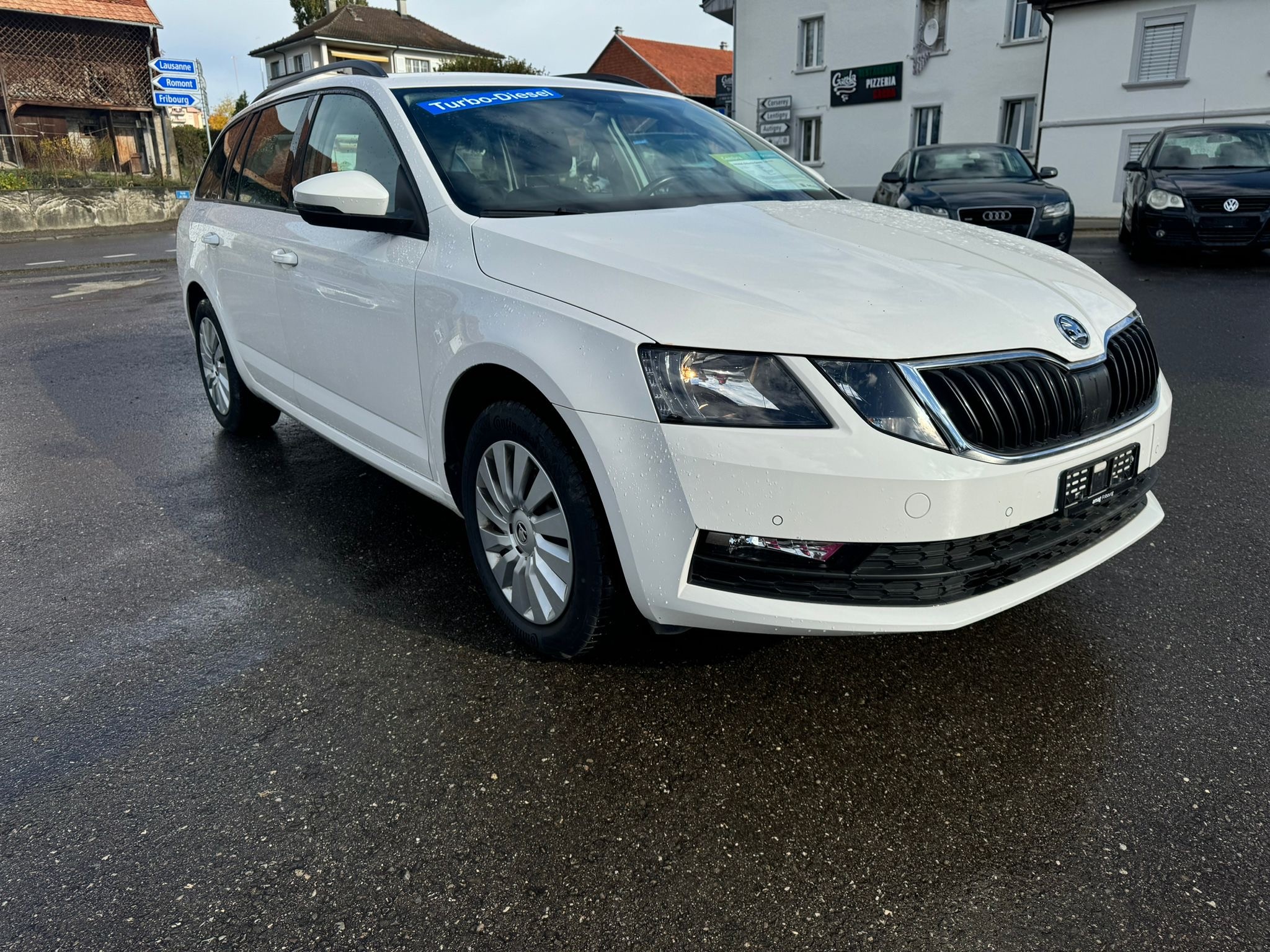 SKODA Octavia Combi 1.6 TDI Swiss Line 25