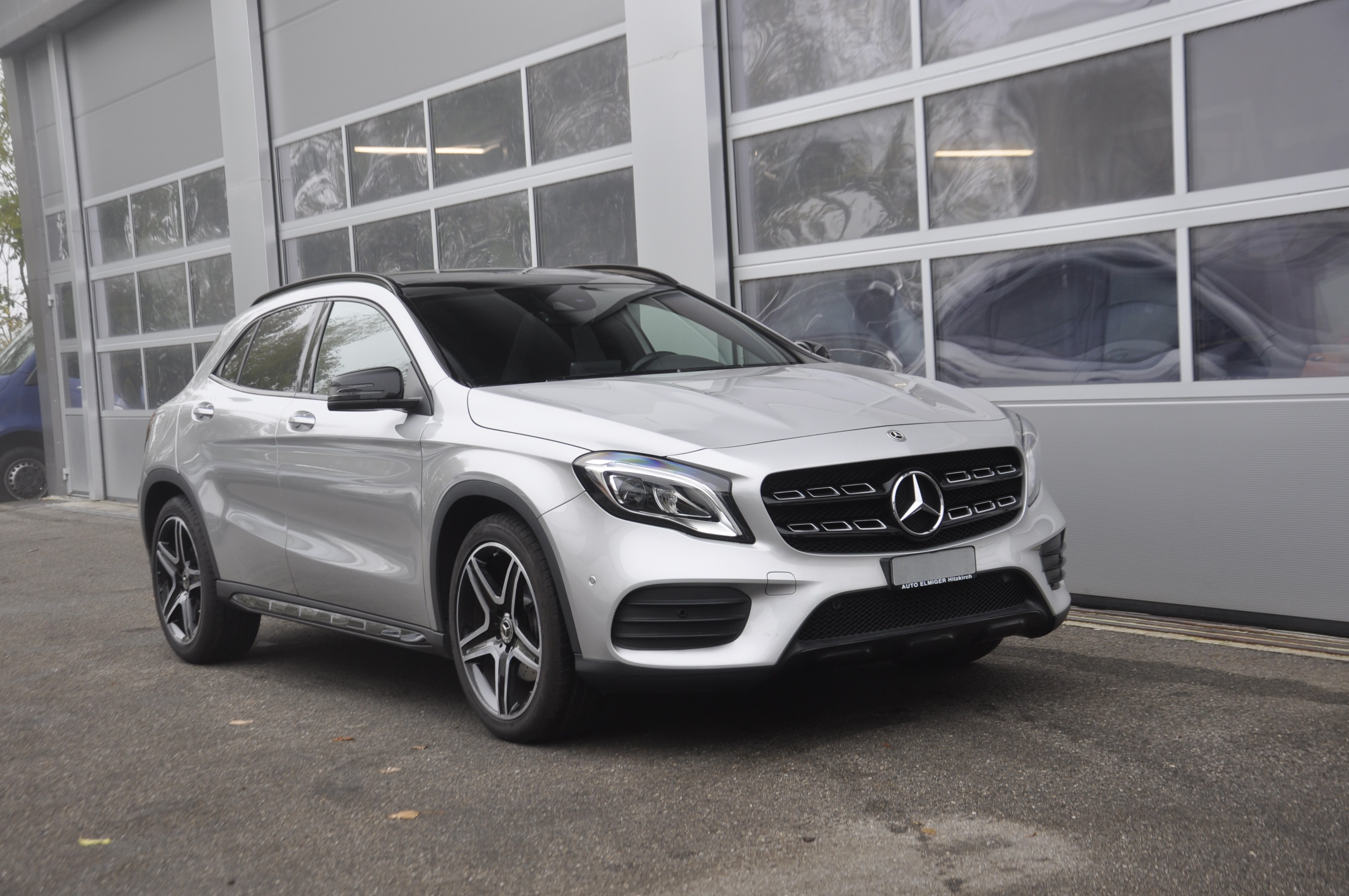 MERCEDES-BENZ GLA 250 AMG Line 4Matic 7G-DCT