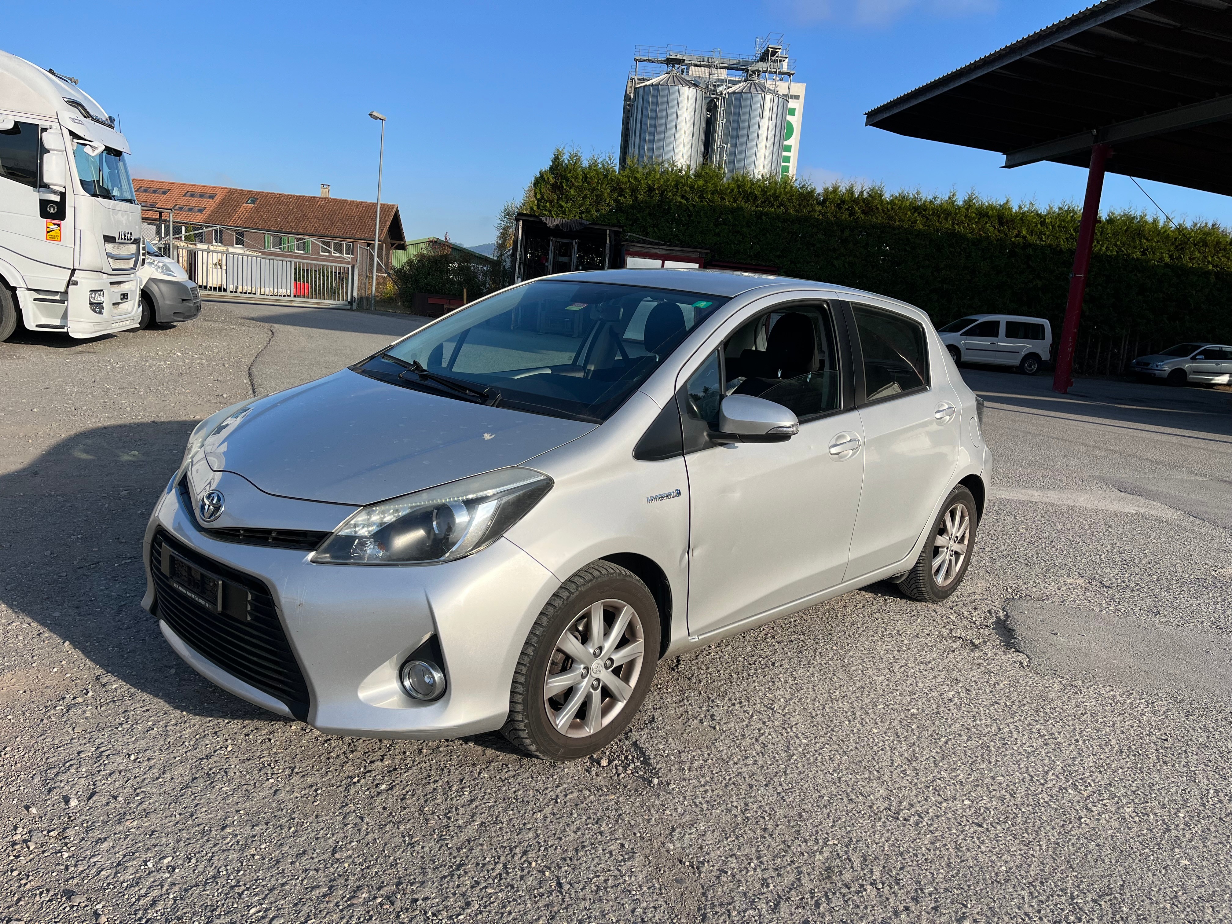 TOYOTA Yaris 1.5 VVT-i Hybrid Luna CVT